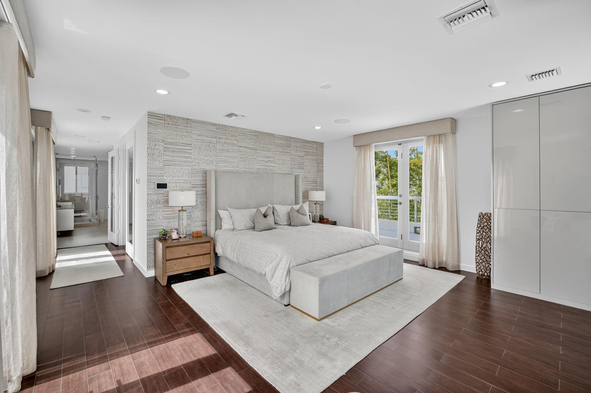 2401 N Atlantic Blvd Fort Lauderdale, FL 33305