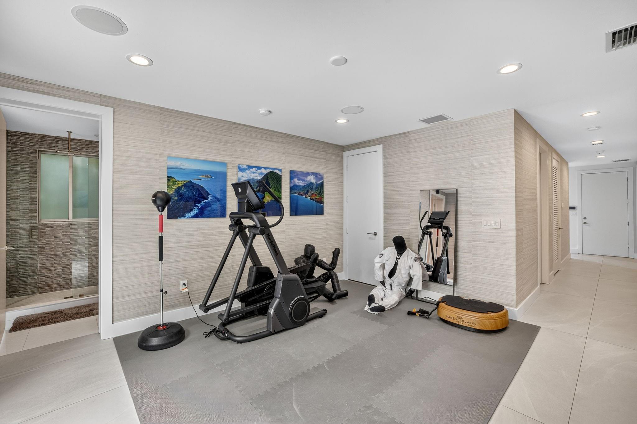 2401 N Atlantic Blvd Fort Lauderdale, FL 33305