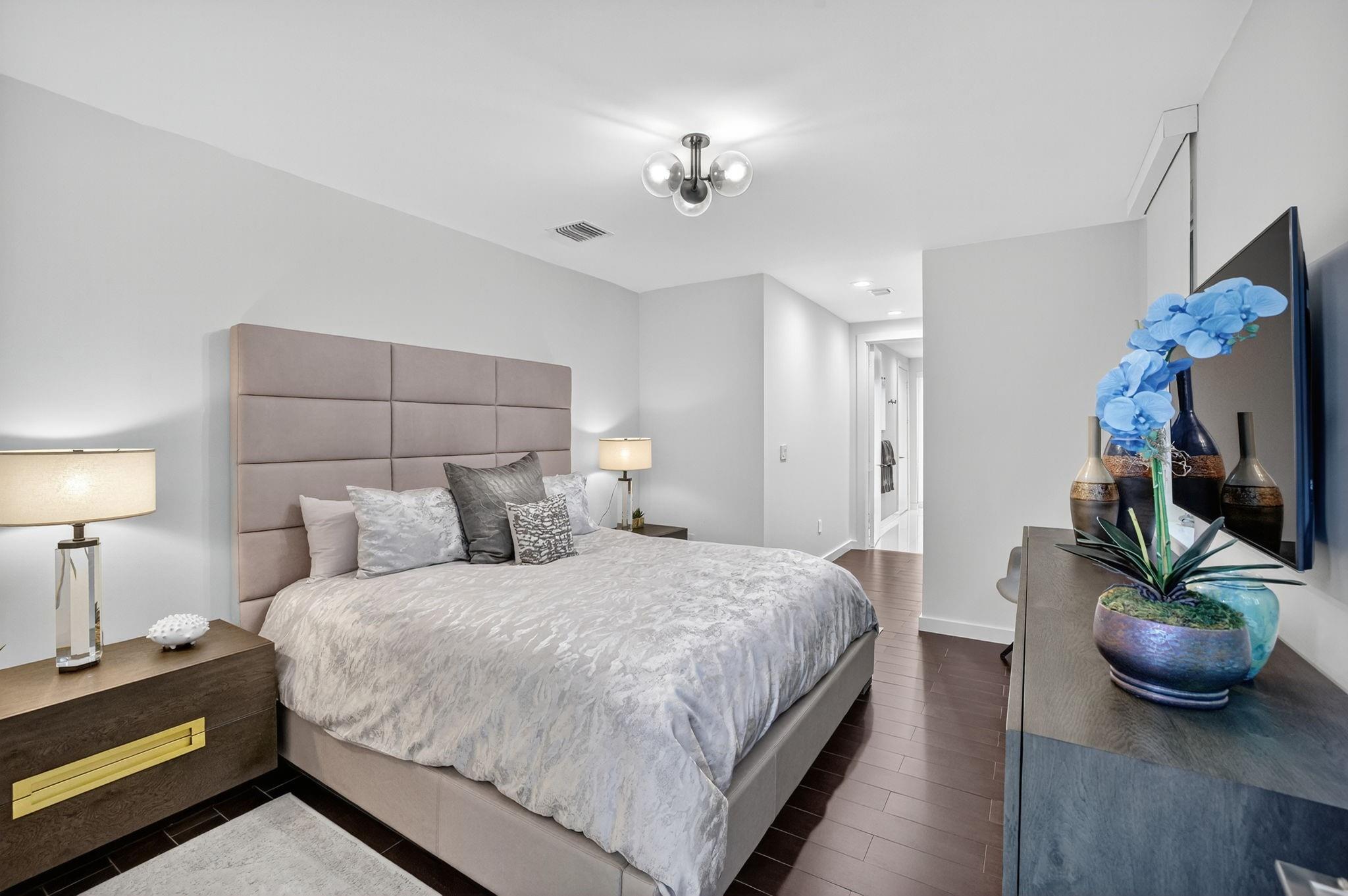 2401 N Atlantic Blvd Fort Lauderdale, FL 33305