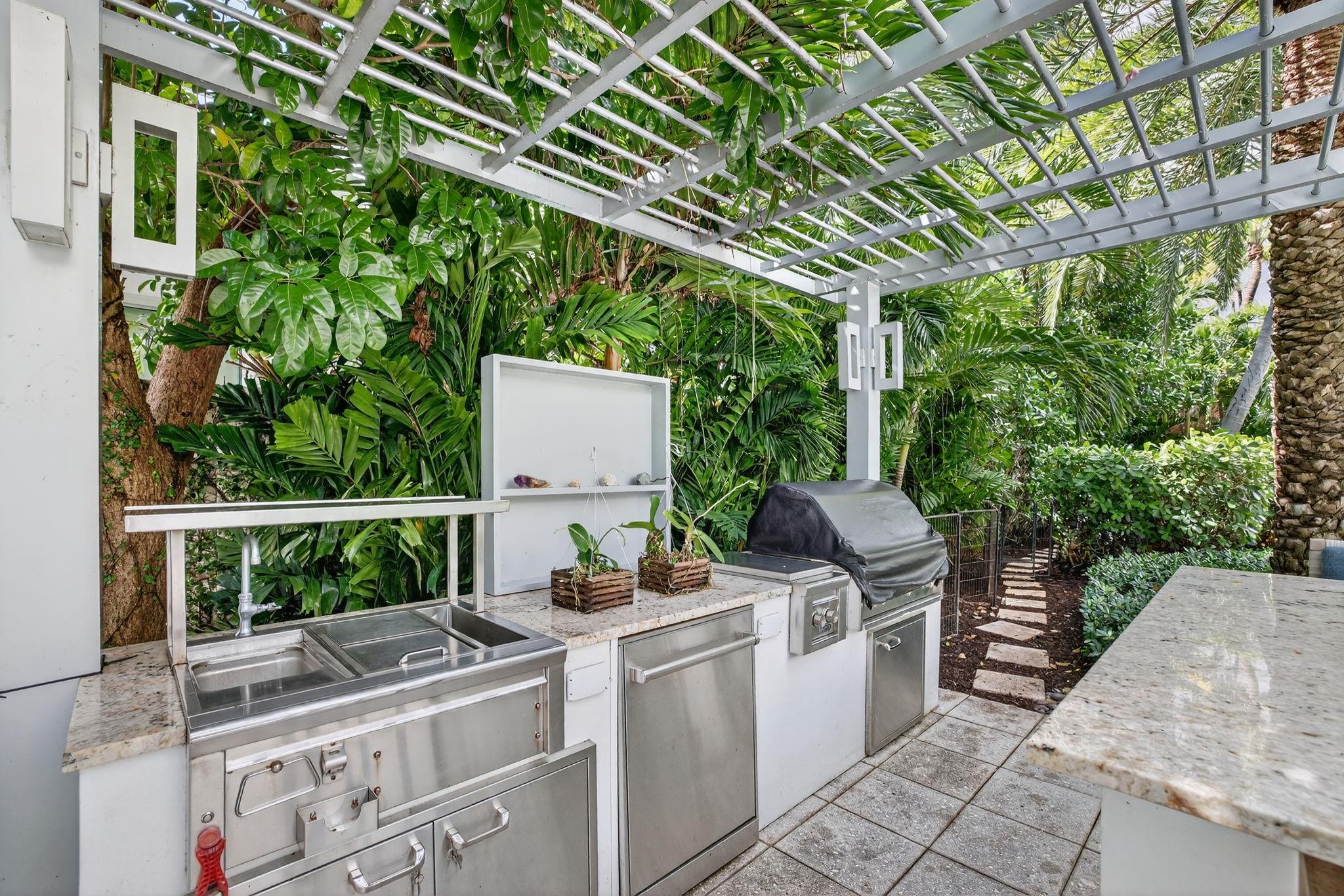 2401 N Atlantic Blvd Fort Lauderdale, FL 33305