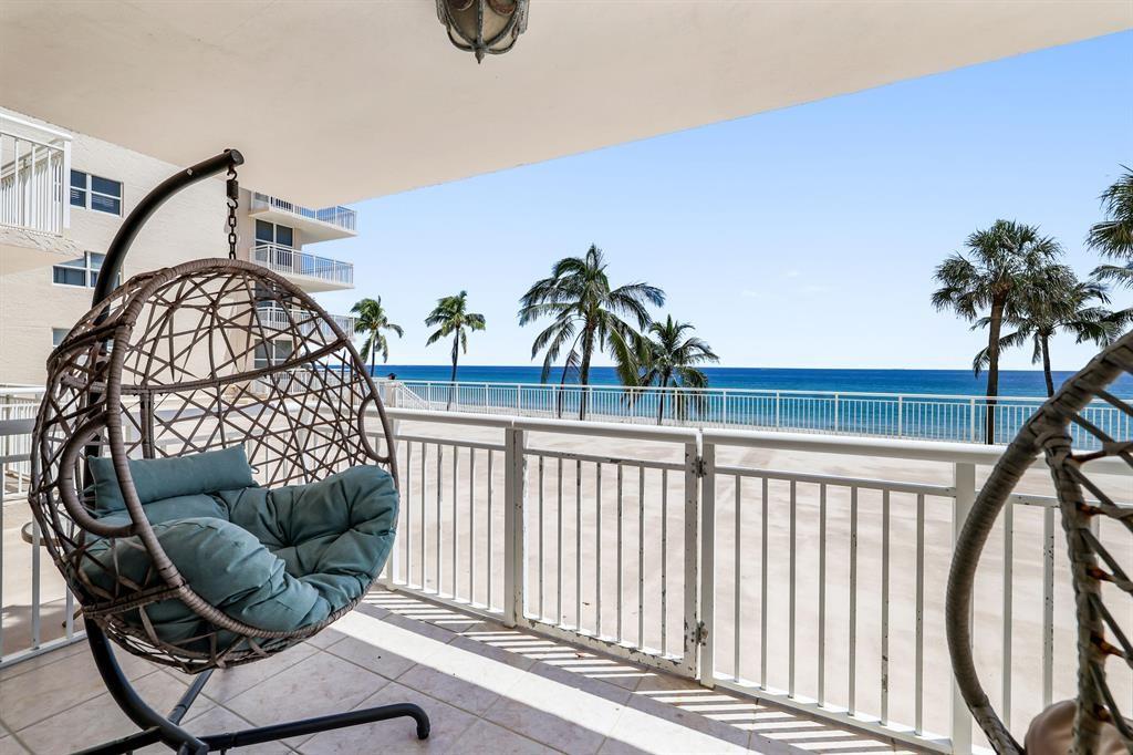 1051 Hillsboro Mile #206E