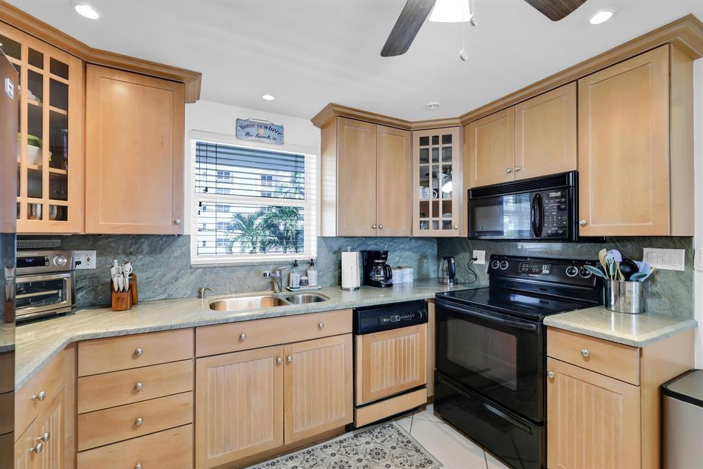 1051 Hillsboro Mile #206E Hillsboro Beach, FL 33062