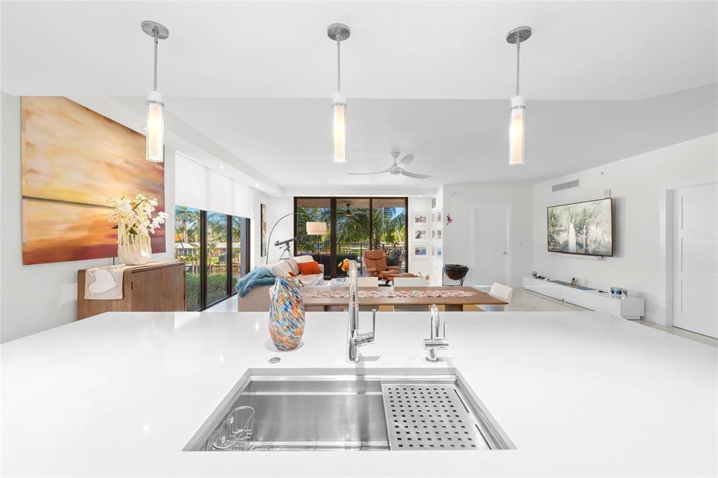 1507 SE 15th #202 Fort Lauderdale, FL 33316