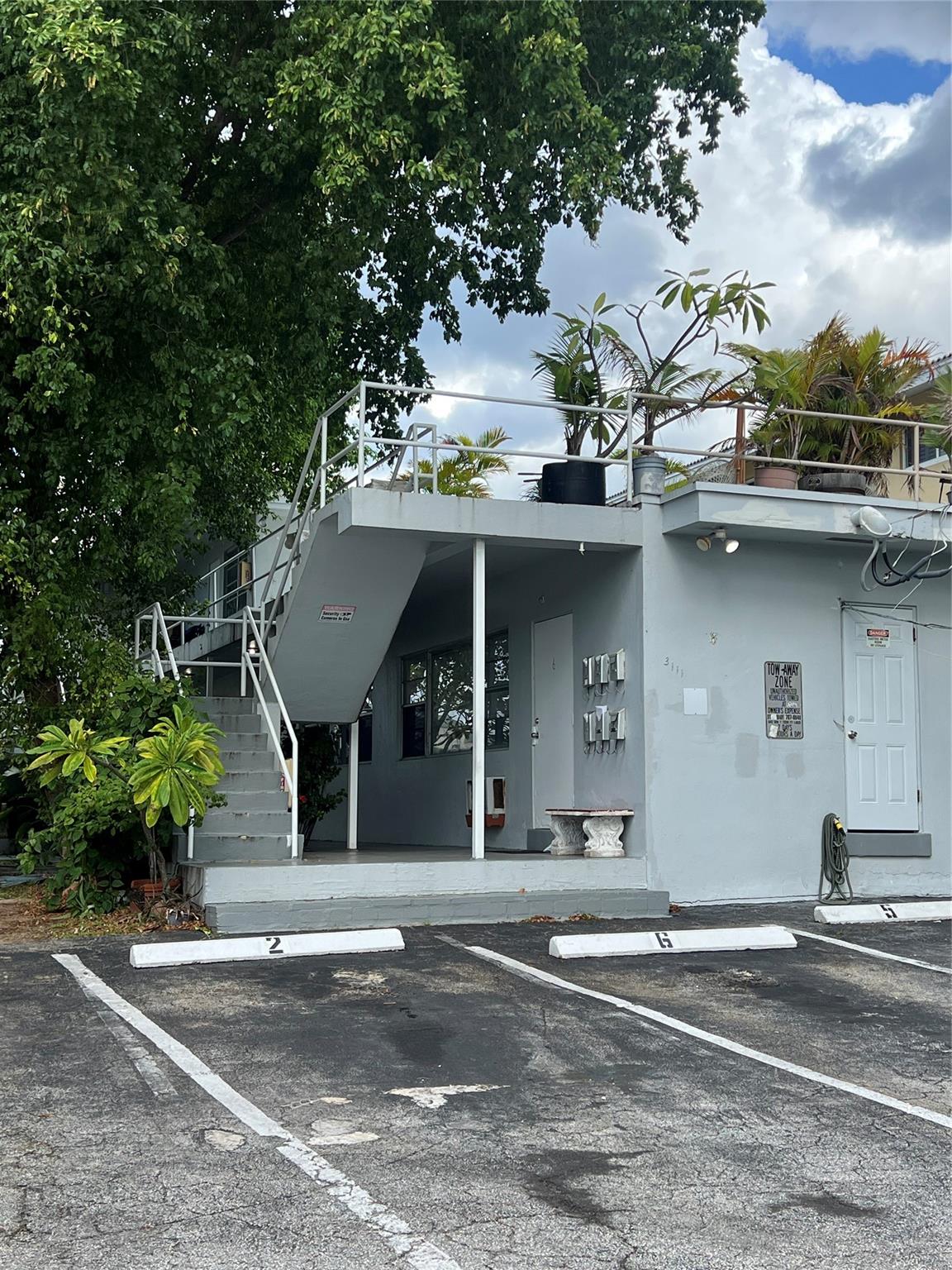3111 NE 29th St #5 Fort Lauderdale, FL 33308