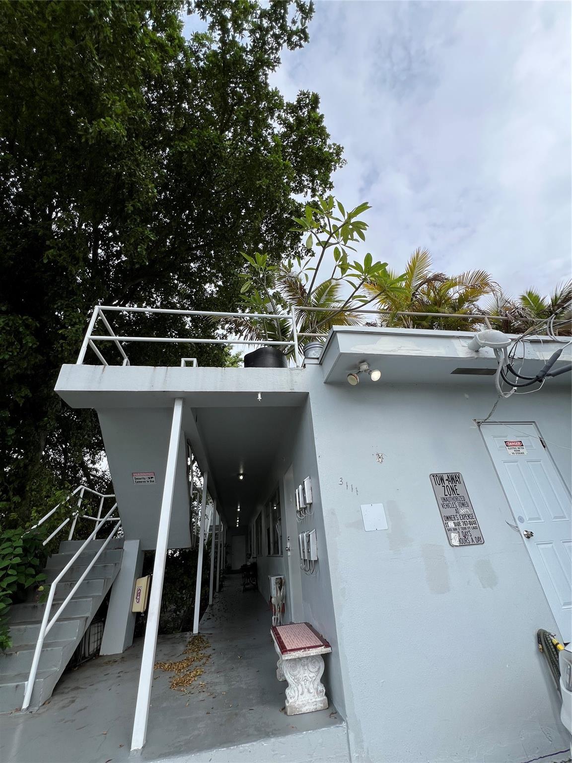 3111 NE 29th St #5 Fort Lauderdale, FL 33308