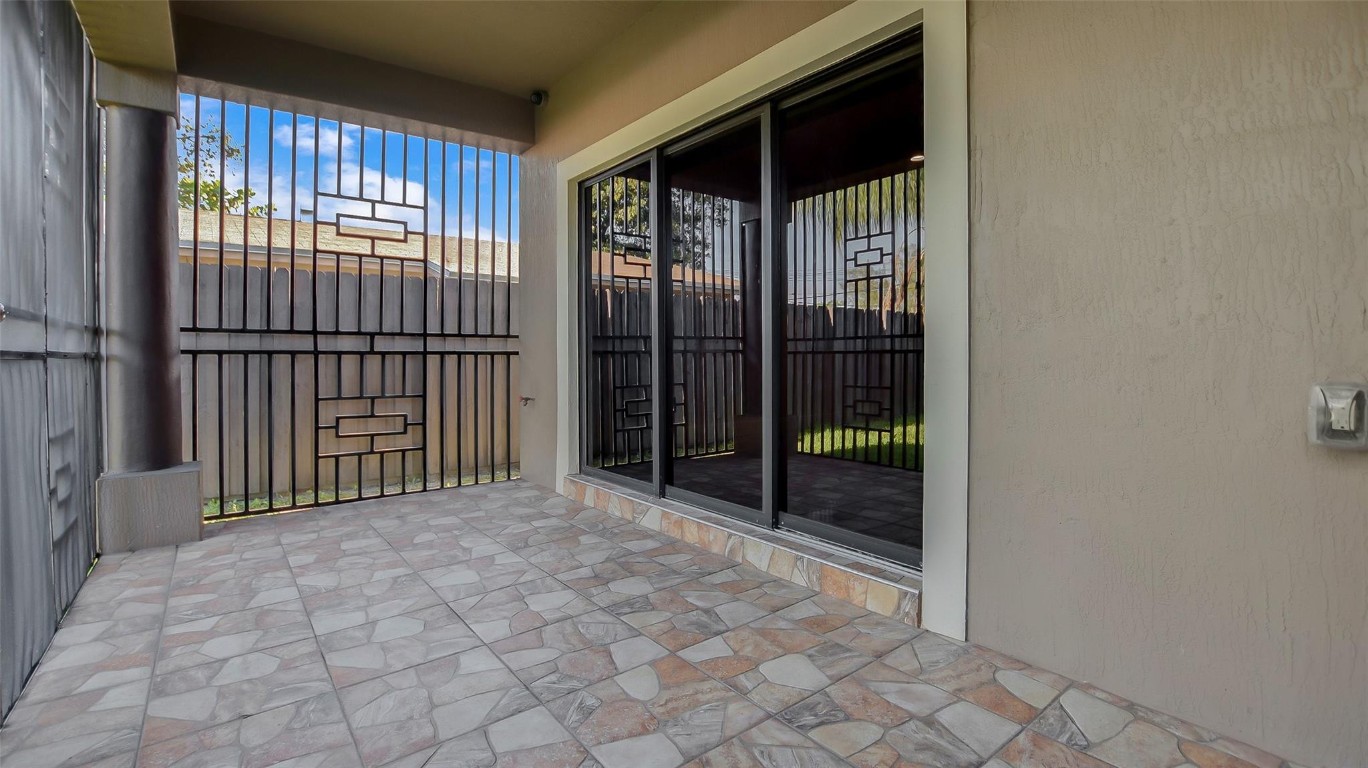 1461 SW 40th Ter Fort Lauderdale, FL 33317