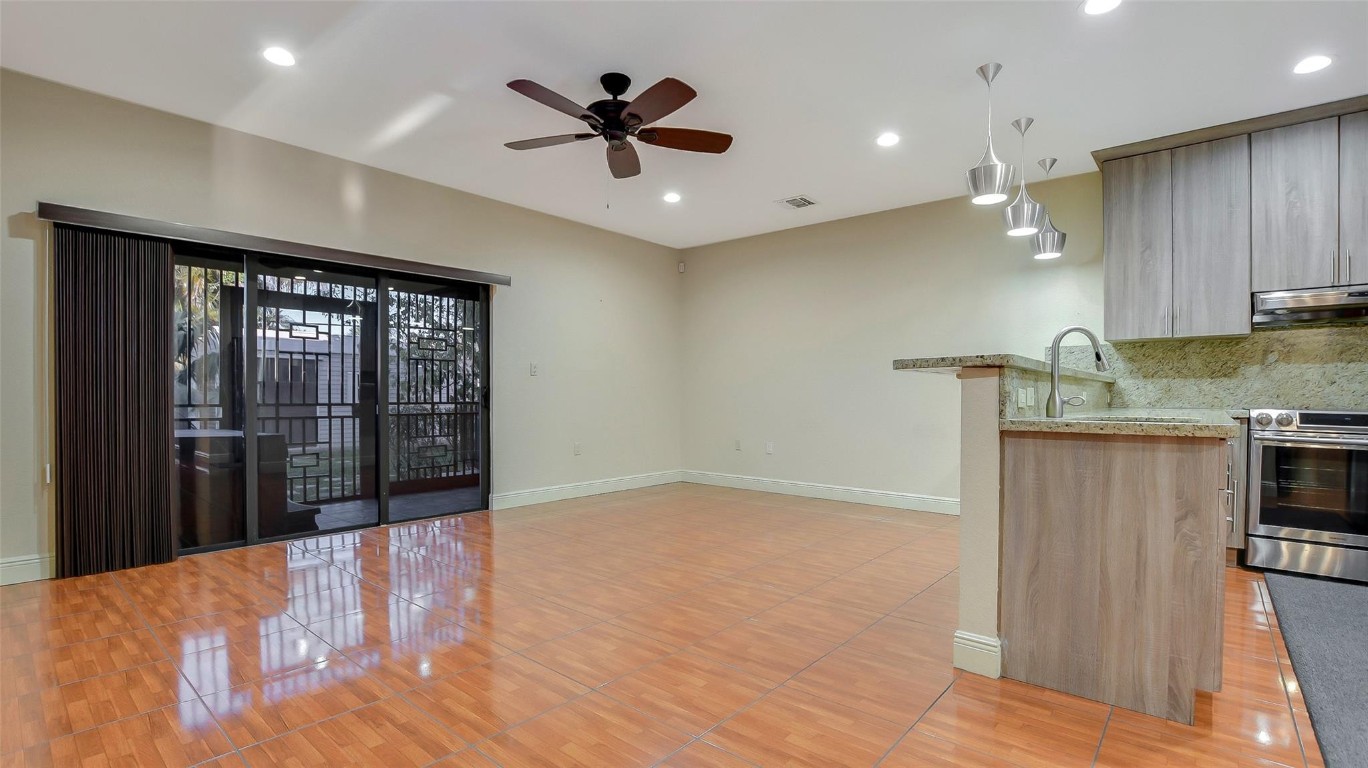 1461 SW 40th Ter Fort Lauderdale, FL 33317