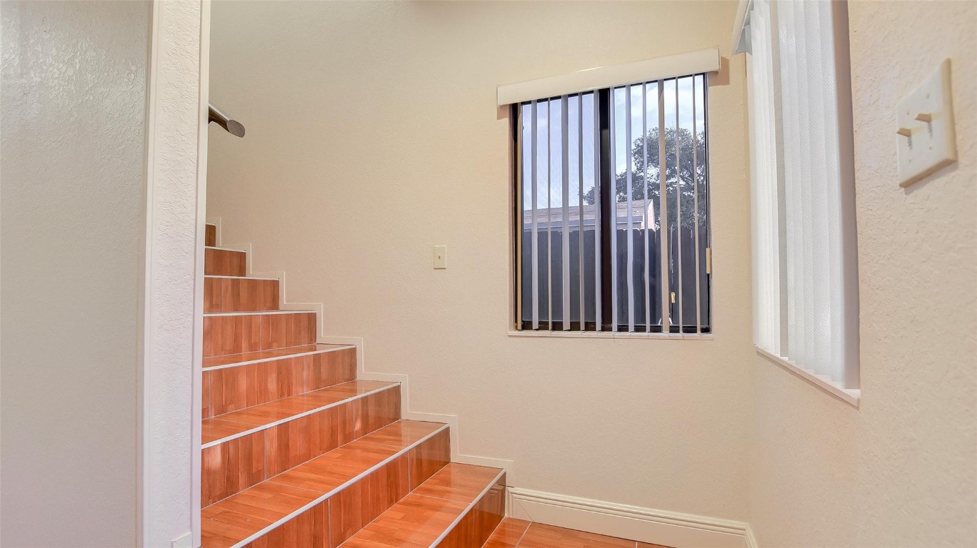 1461 SW 40th Ter Fort Lauderdale, FL 33317