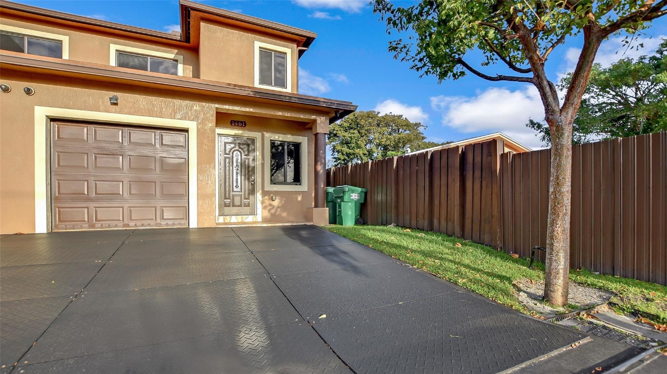 1461 SW 40th Ter Fort Lauderdale, FL 33317