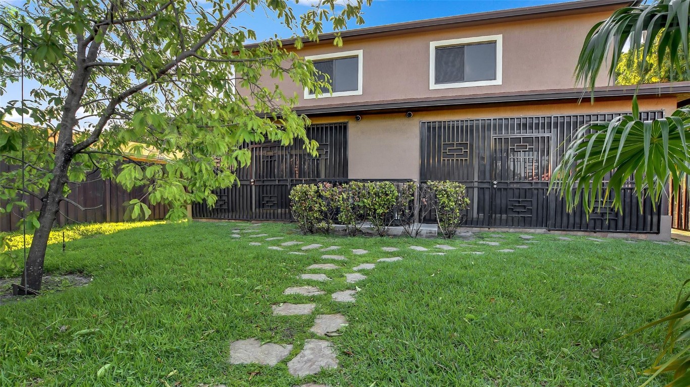 1461 SW 40th Ter Fort Lauderdale, FL 33317