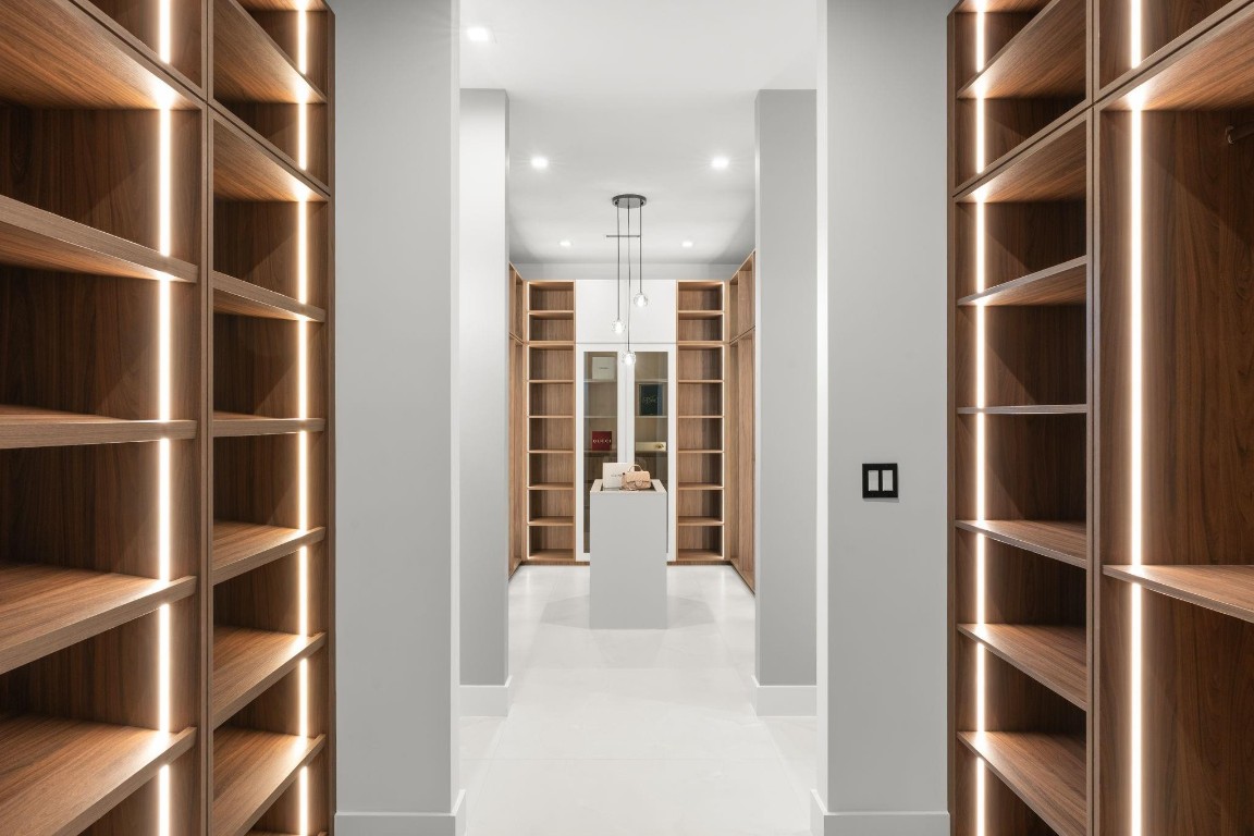 2717 NE 29th Fort Lauderdale, FL 33306