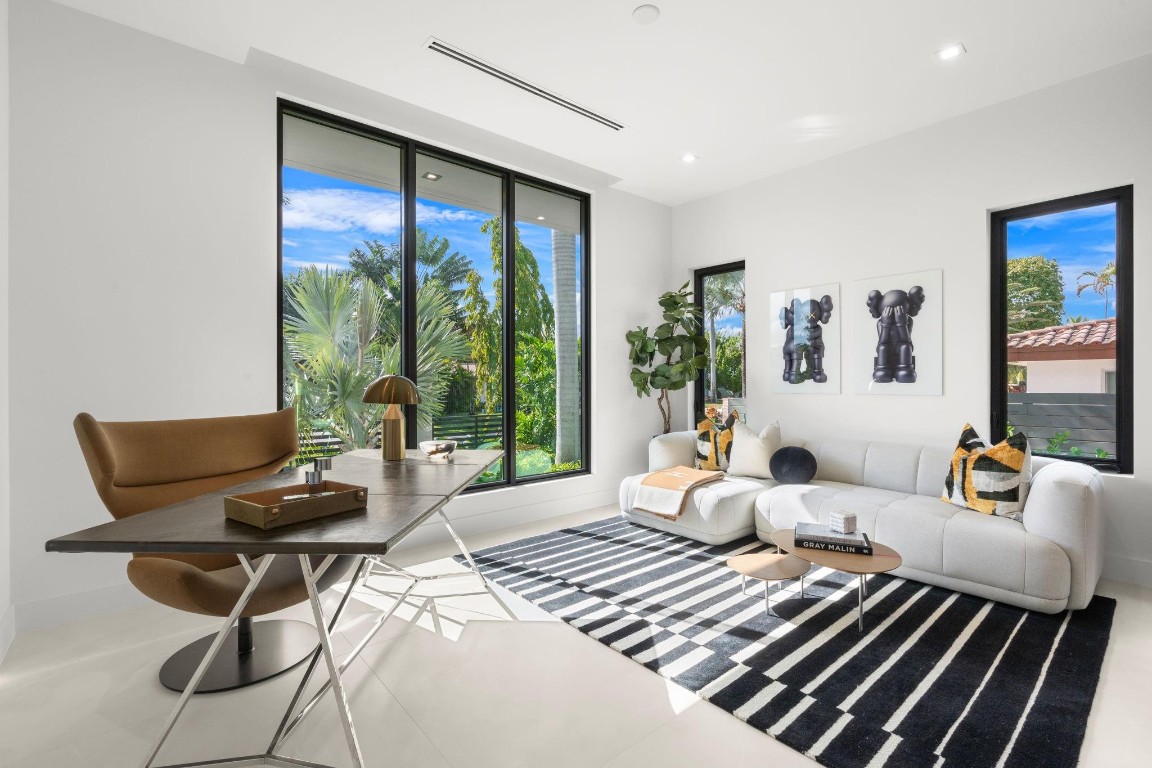 2717 NE 29th Fort Lauderdale, FL 33306