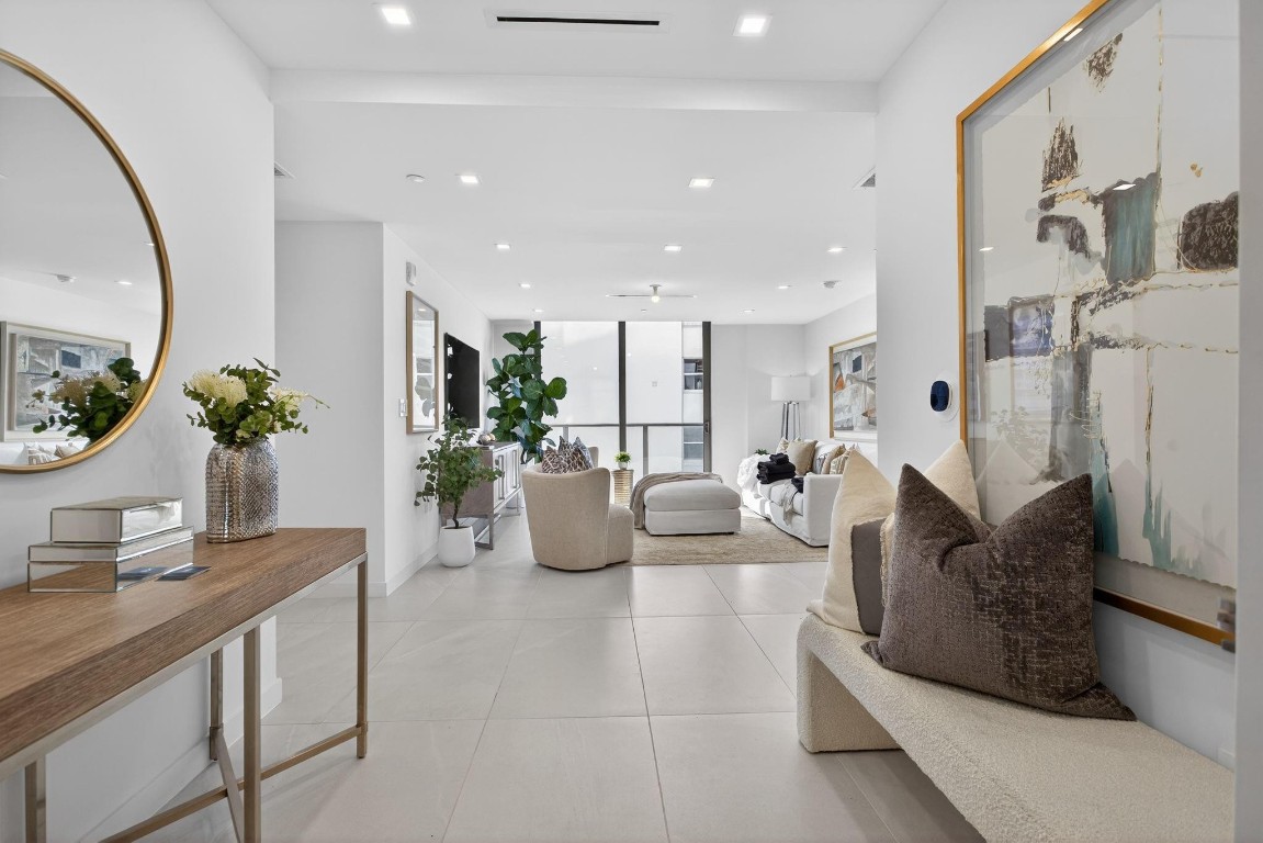 1116 N Ocean #901 Pompano Beach, FL 33062