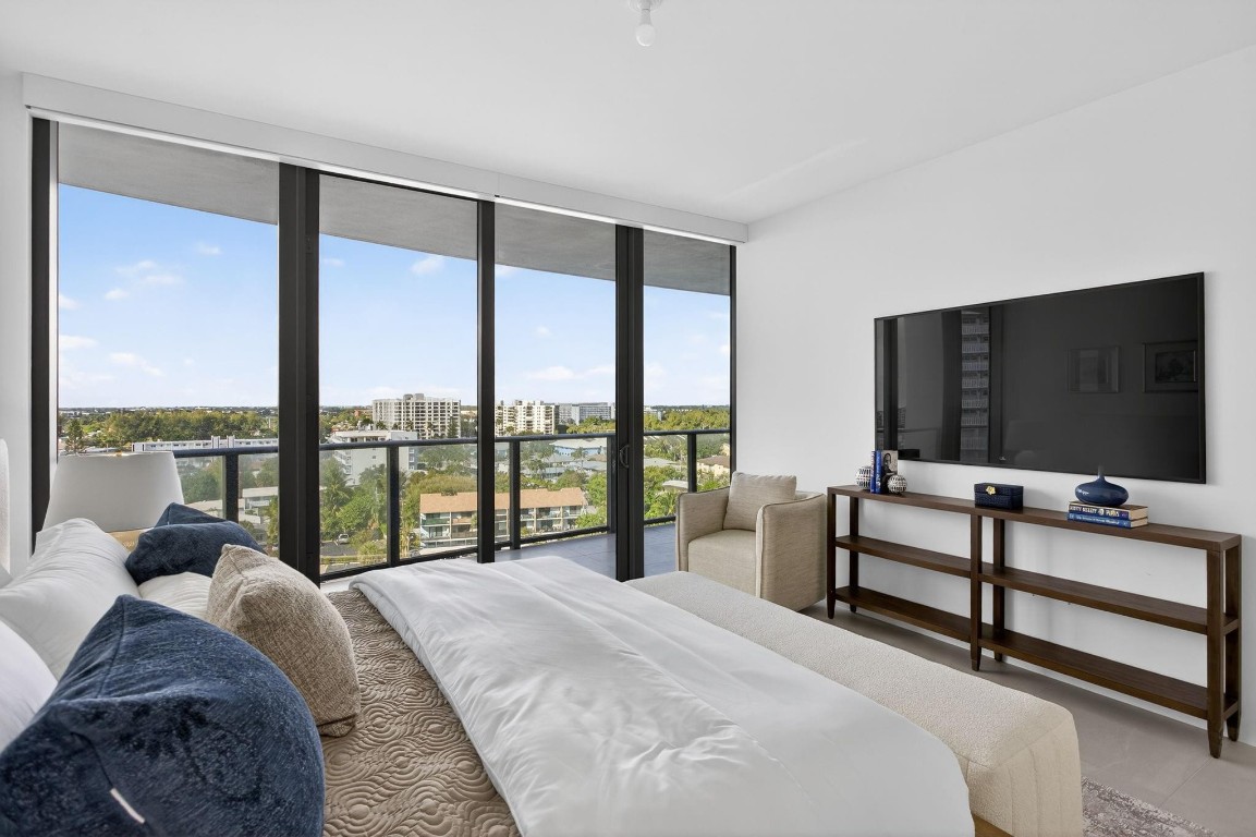 1116 N Ocean #901 Pompano Beach, FL 33062