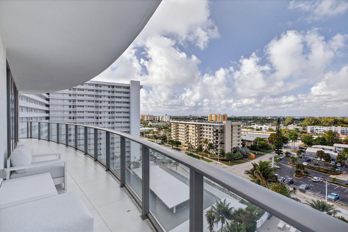 1116 N Ocean #901 Pompano Beach, FL 33062