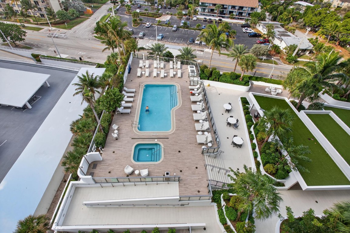 1116 N Ocean #901 Pompano Beach, FL 33062