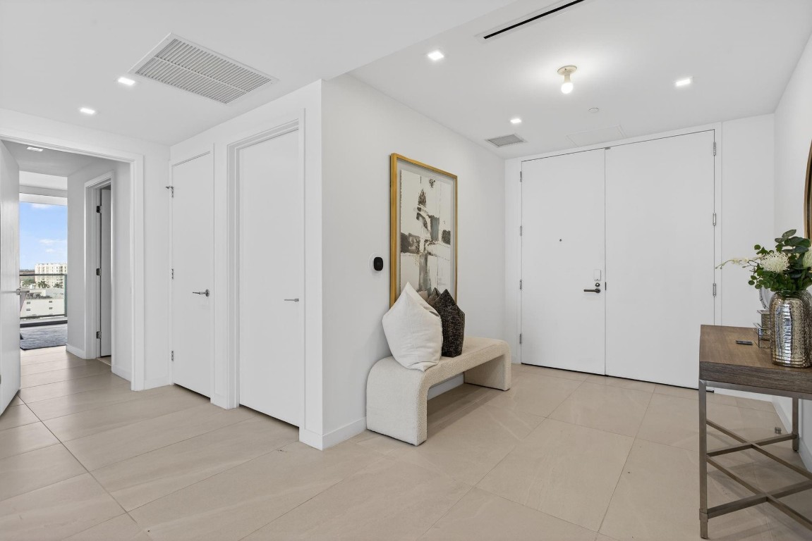 1116 N Ocean #901 Pompano Beach, FL 33062