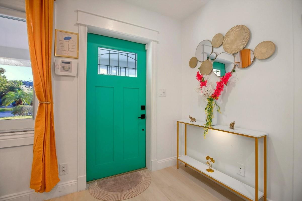 245 N Tradewinds Fort Lauderdale, FL 33308