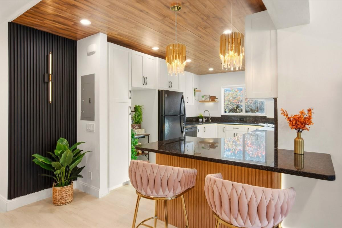 245 N Tradewinds Fort Lauderdale, FL 33308