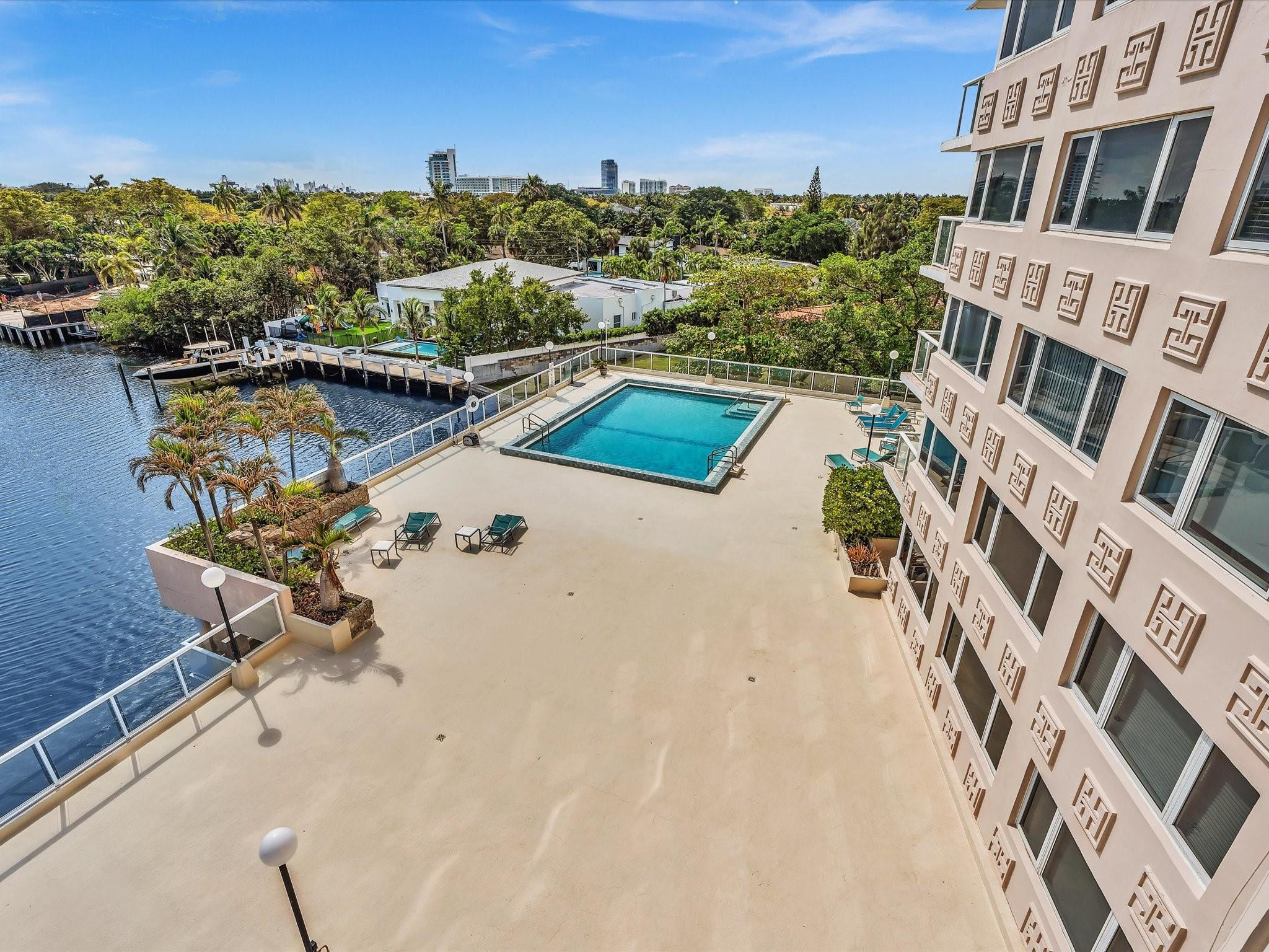 3000 Holiday #603 Fort Lauderdale, FL 33316