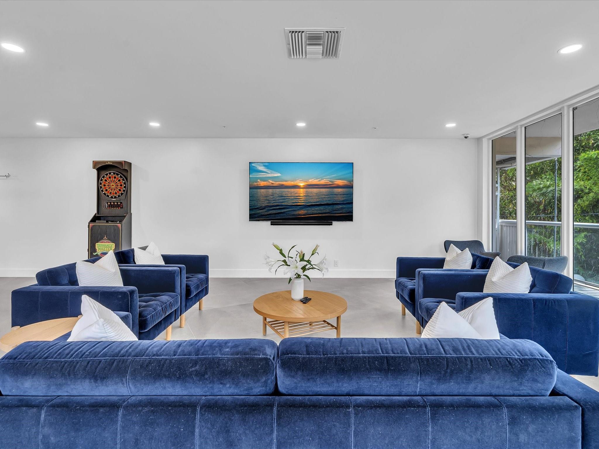 3000 Holiday #603 Fort Lauderdale, FL 33316