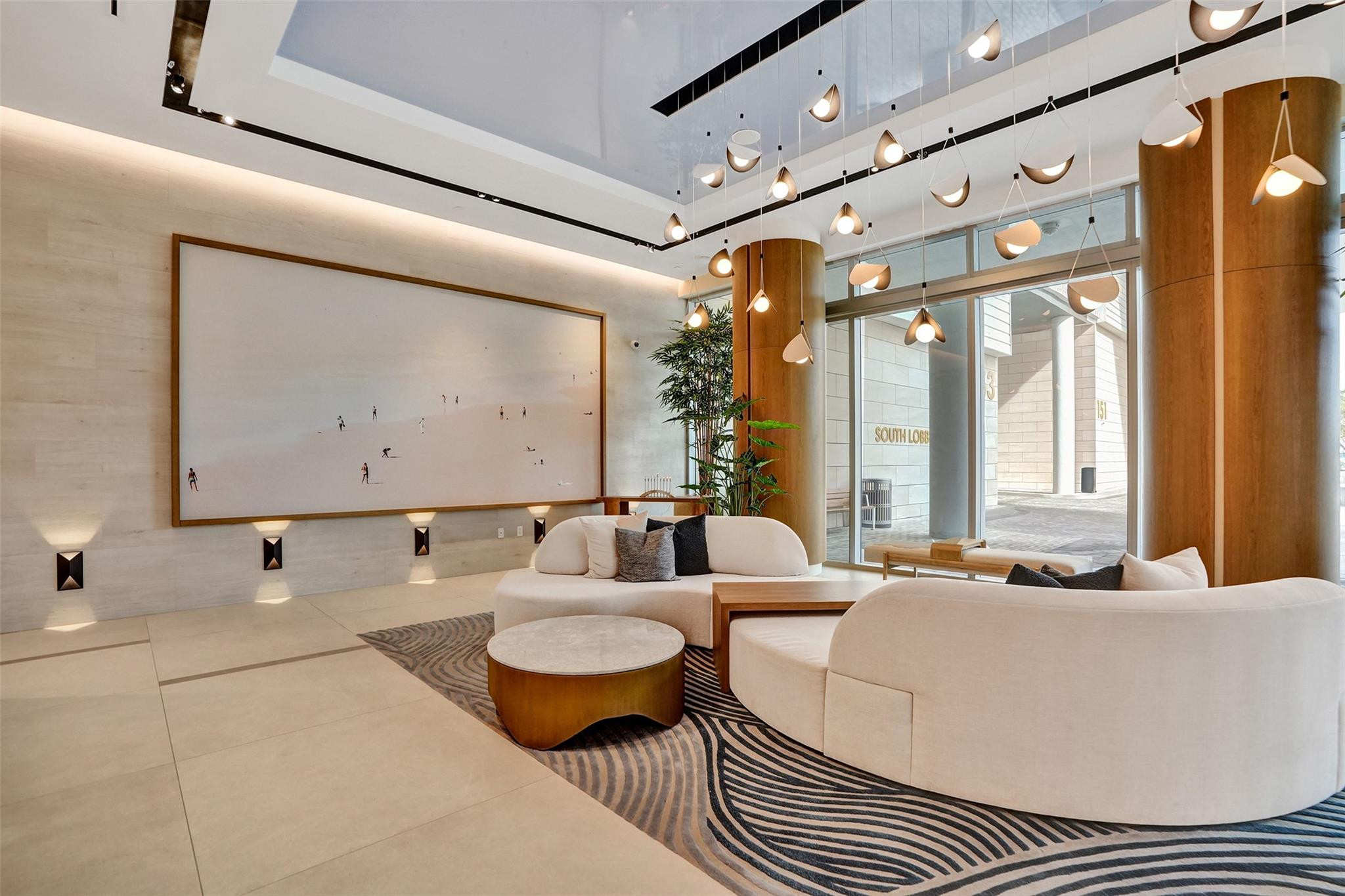 153 N Seabreeze #1204 Fort Lauderdale, FL 33304