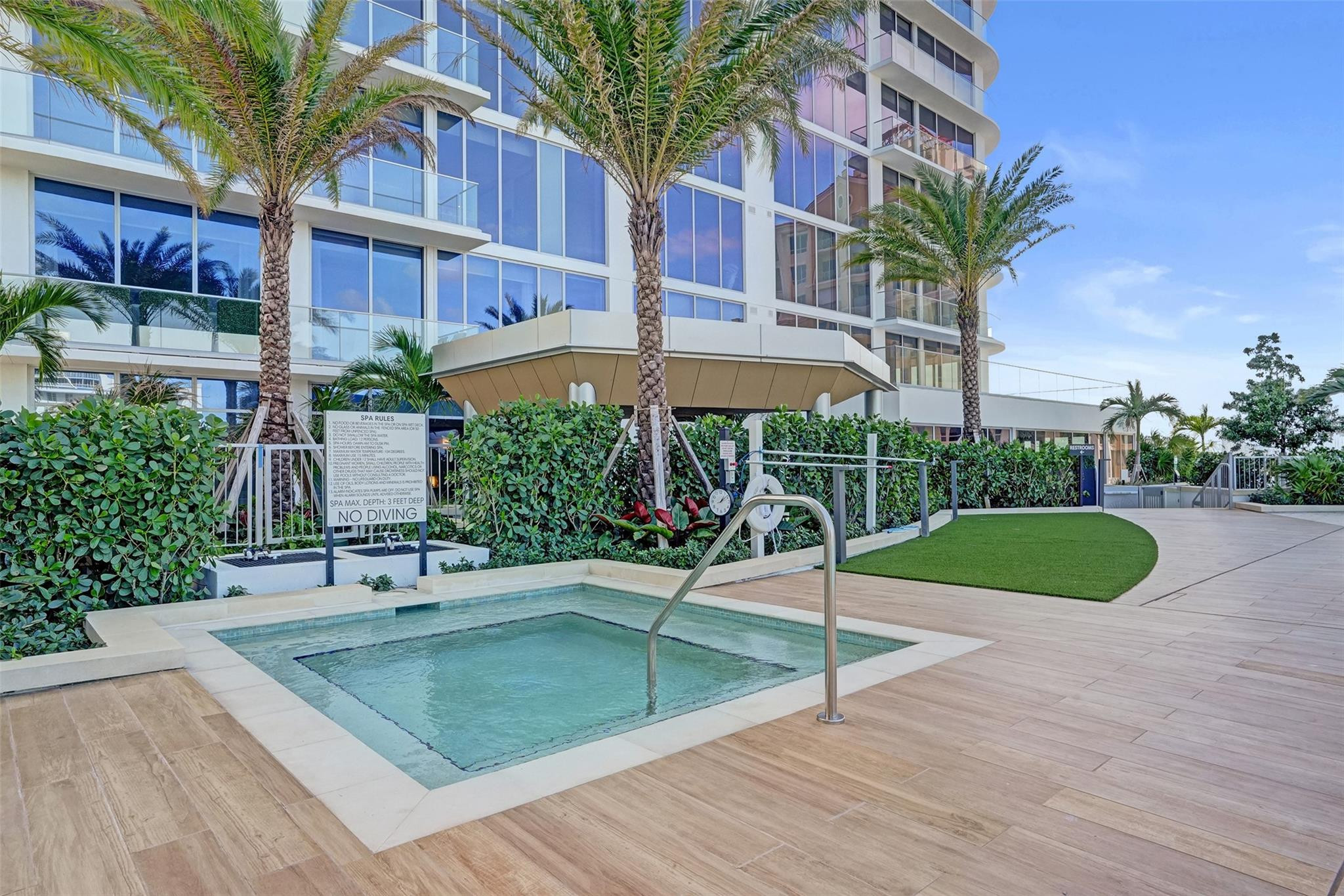 153 N Seabreeze #1204 Fort Lauderdale, FL 33304