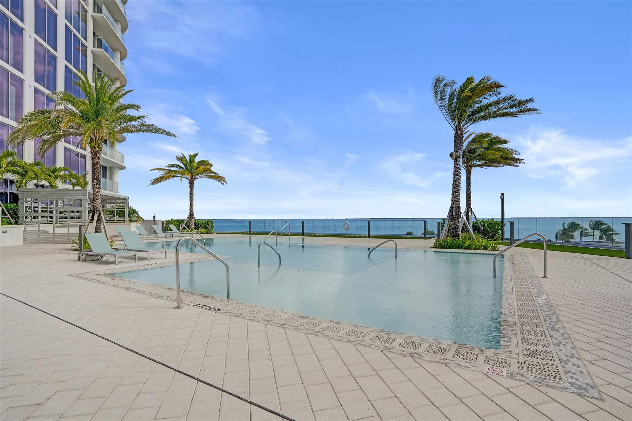 153 N Seabreeze #1204 Fort Lauderdale, FL 33304