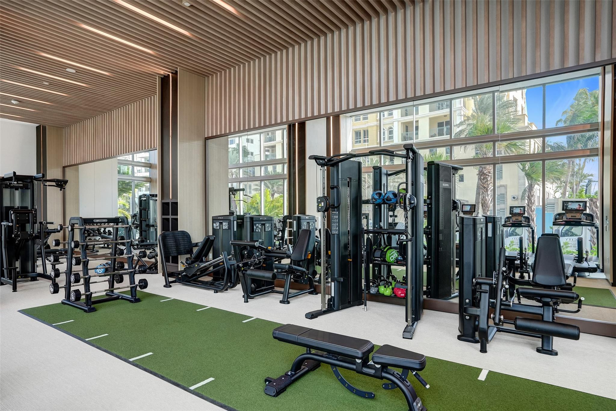 153 N Seabreeze #1204 Fort Lauderdale, FL 33304