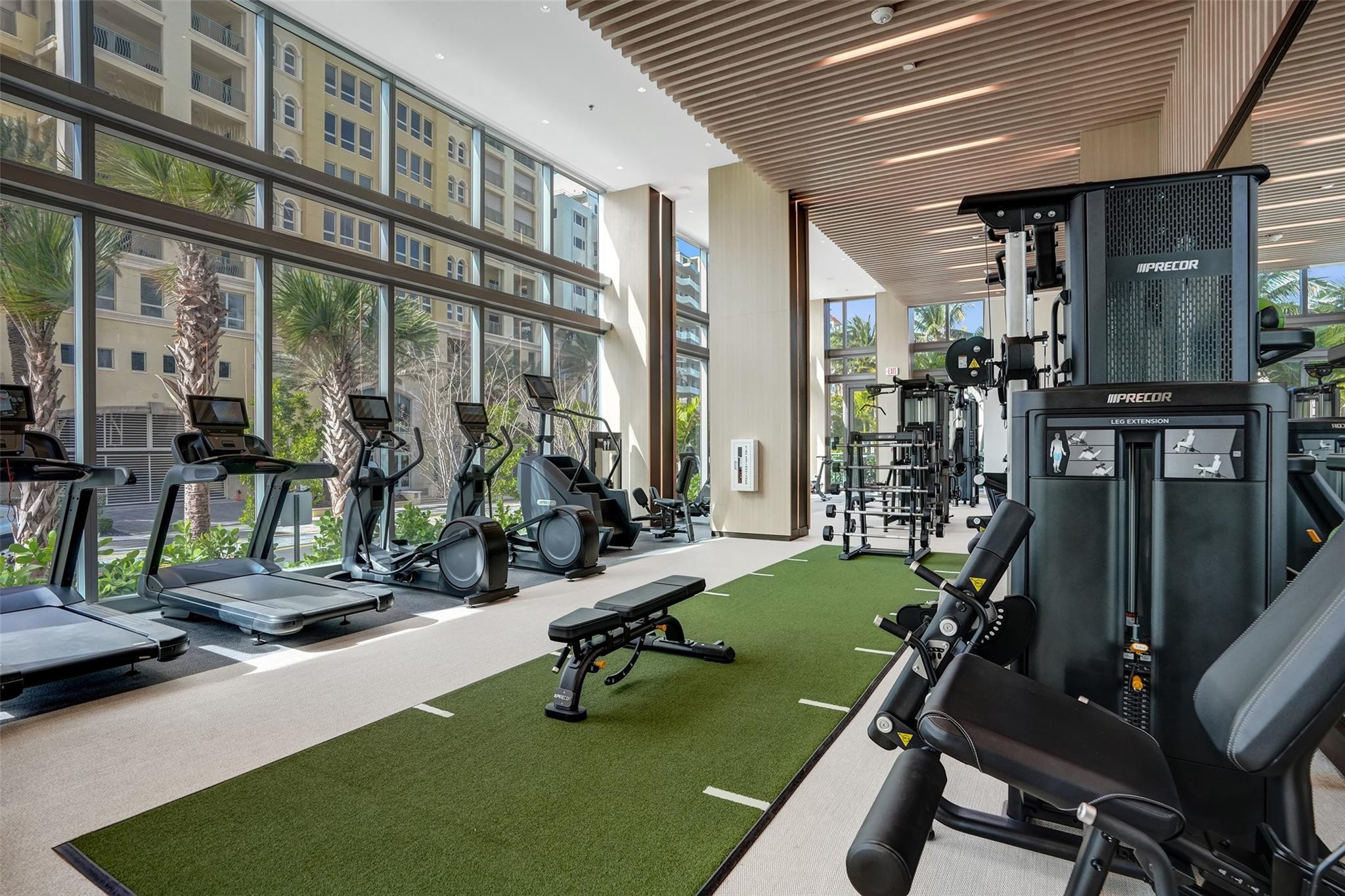 153 N Seabreeze #1204 Fort Lauderdale, FL 33304