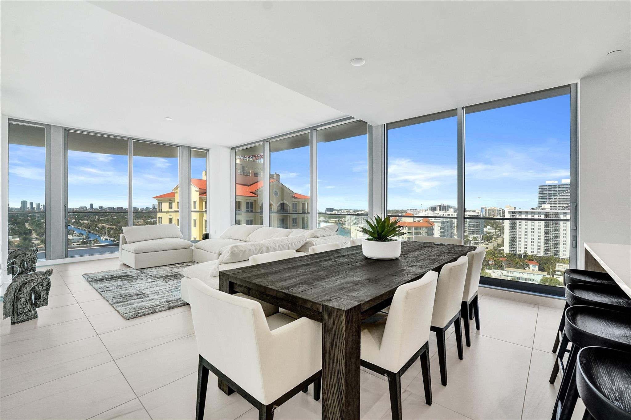 153 N Seabreeze #1204 Fort Lauderdale, FL 33304