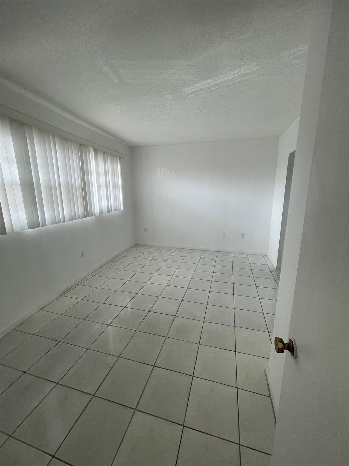 11 SW 52nd #7A Coral Gables, FL 33134