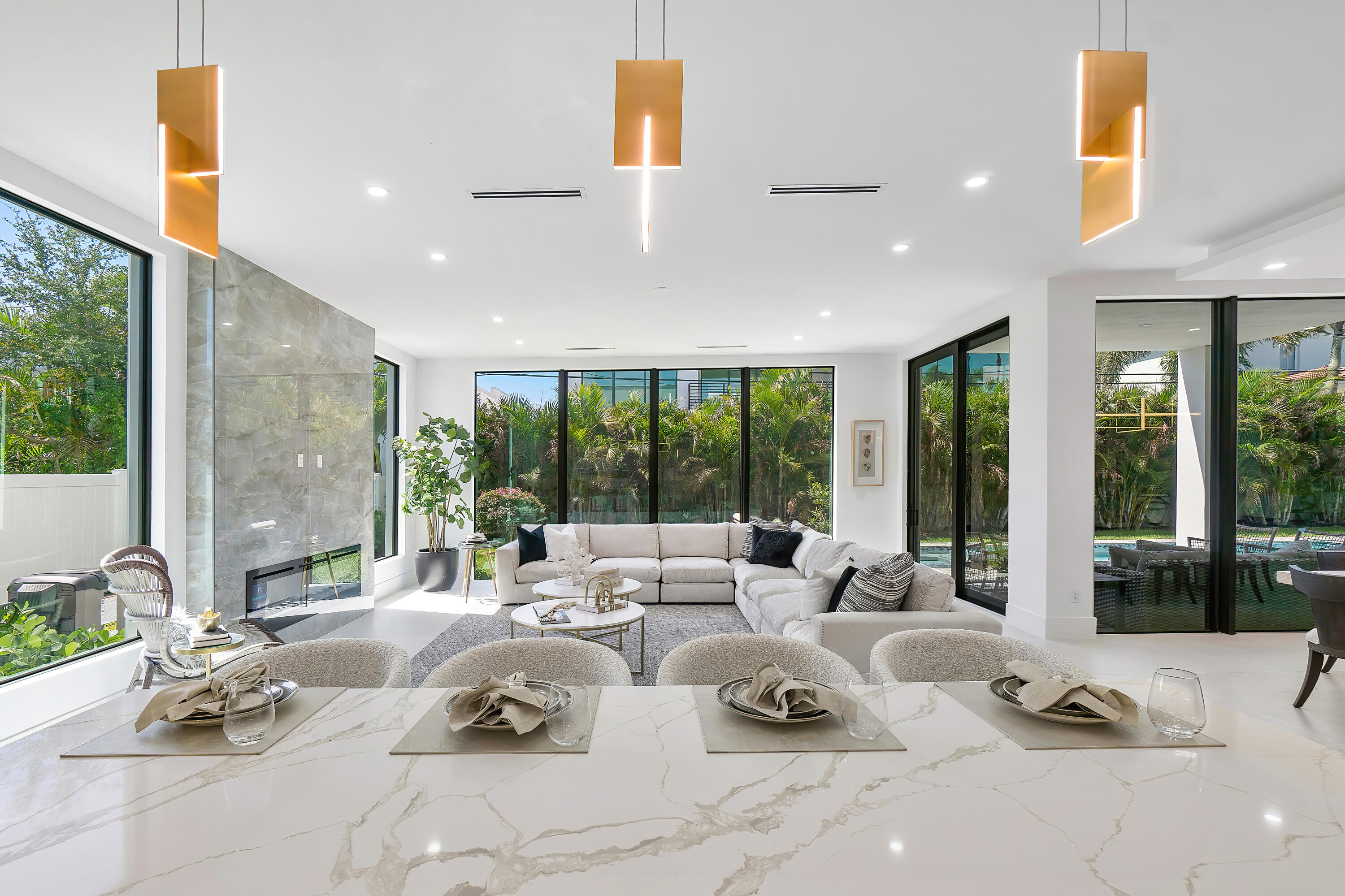 444 NE 5th Boca Raton, FL 33432