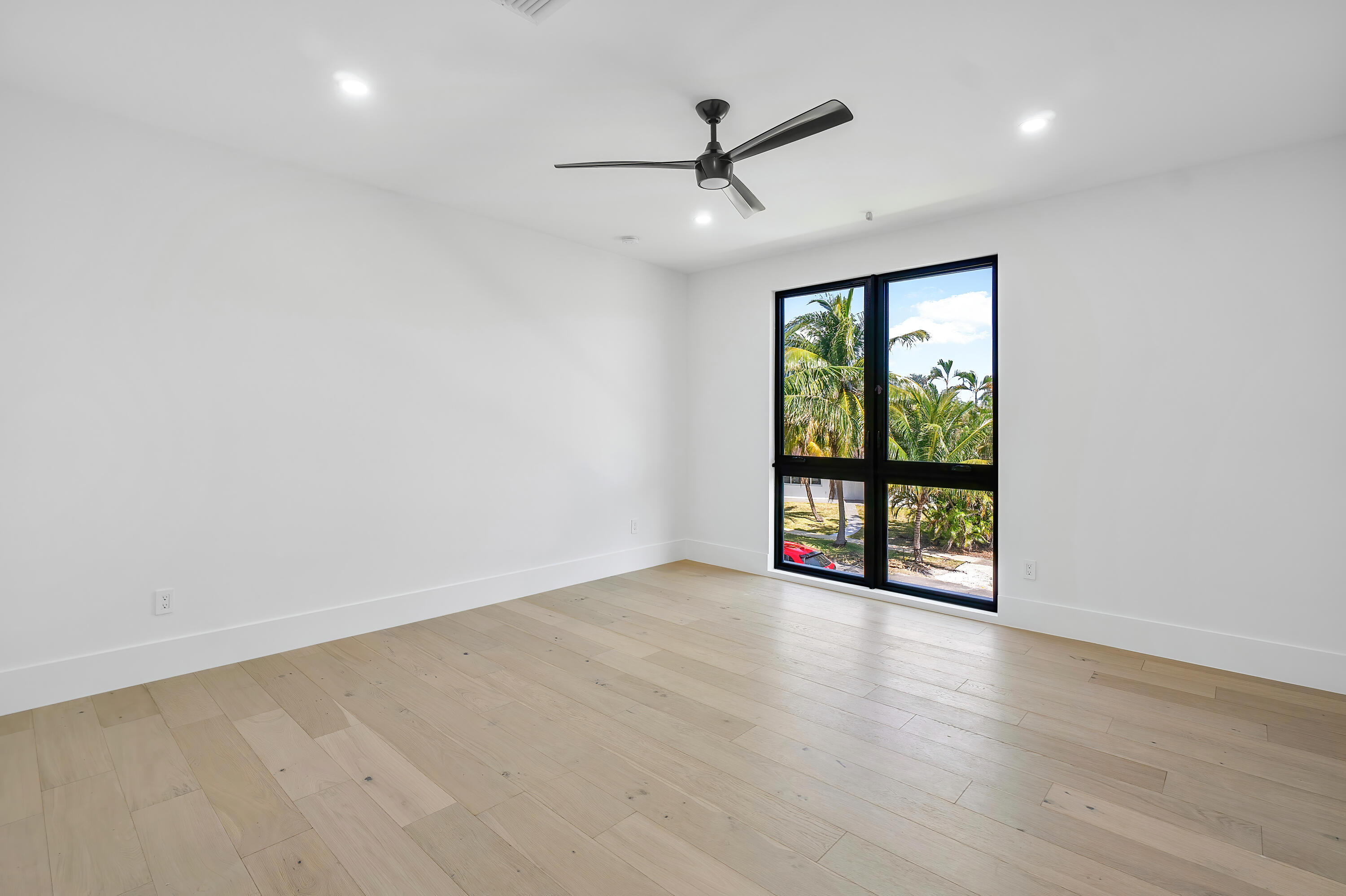 444 NE 5th Boca Raton, FL 33432