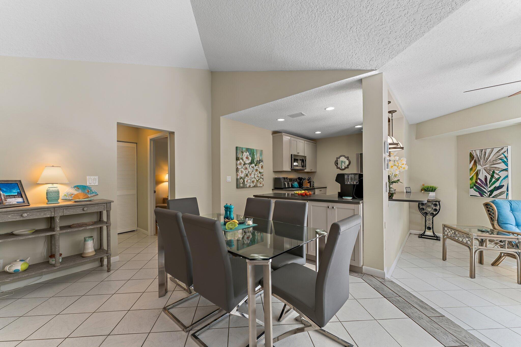 1127 E Seminole Ave #4b Jupiter, FL 33477