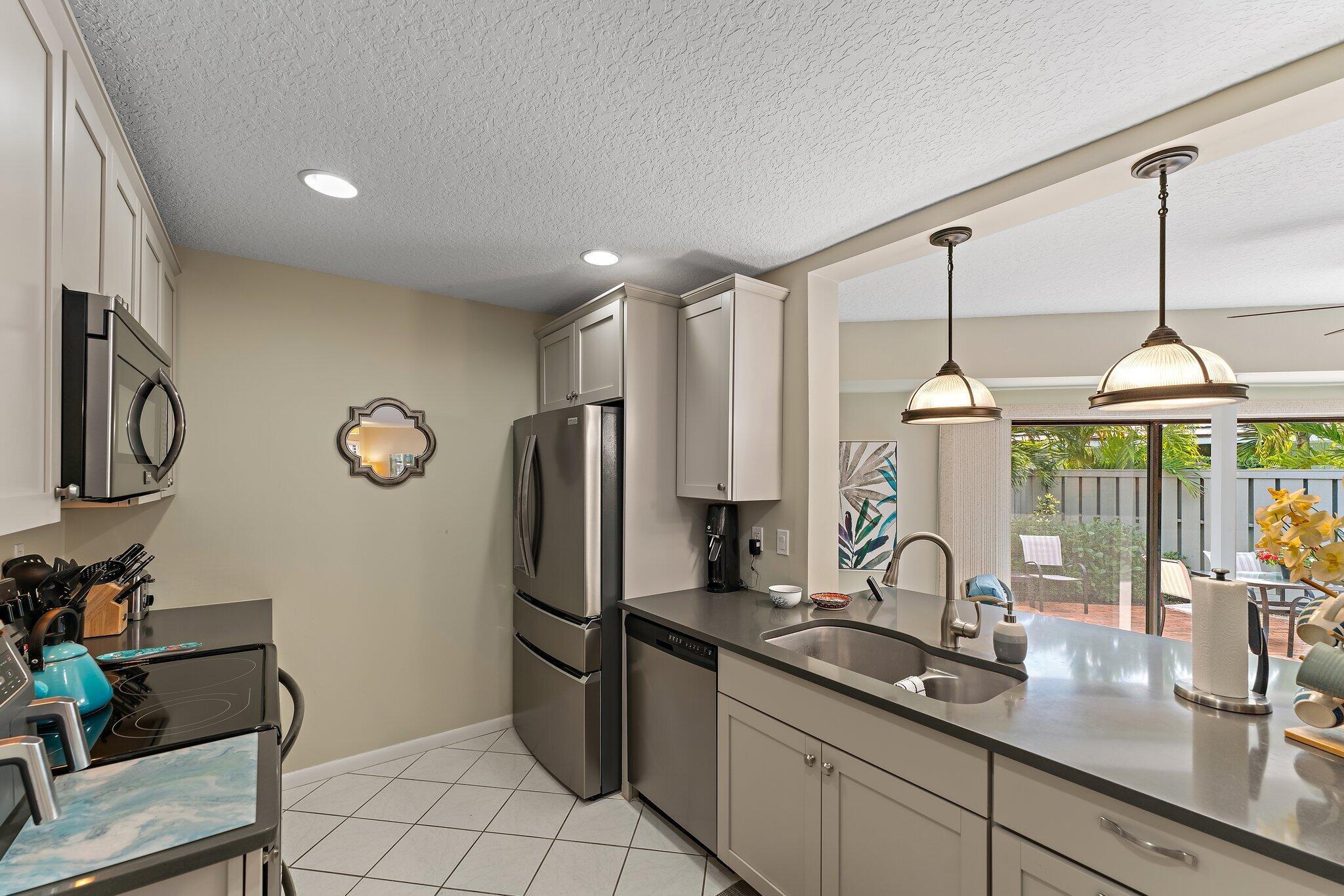 1127 E Seminole Ave #4b Jupiter, FL 33477