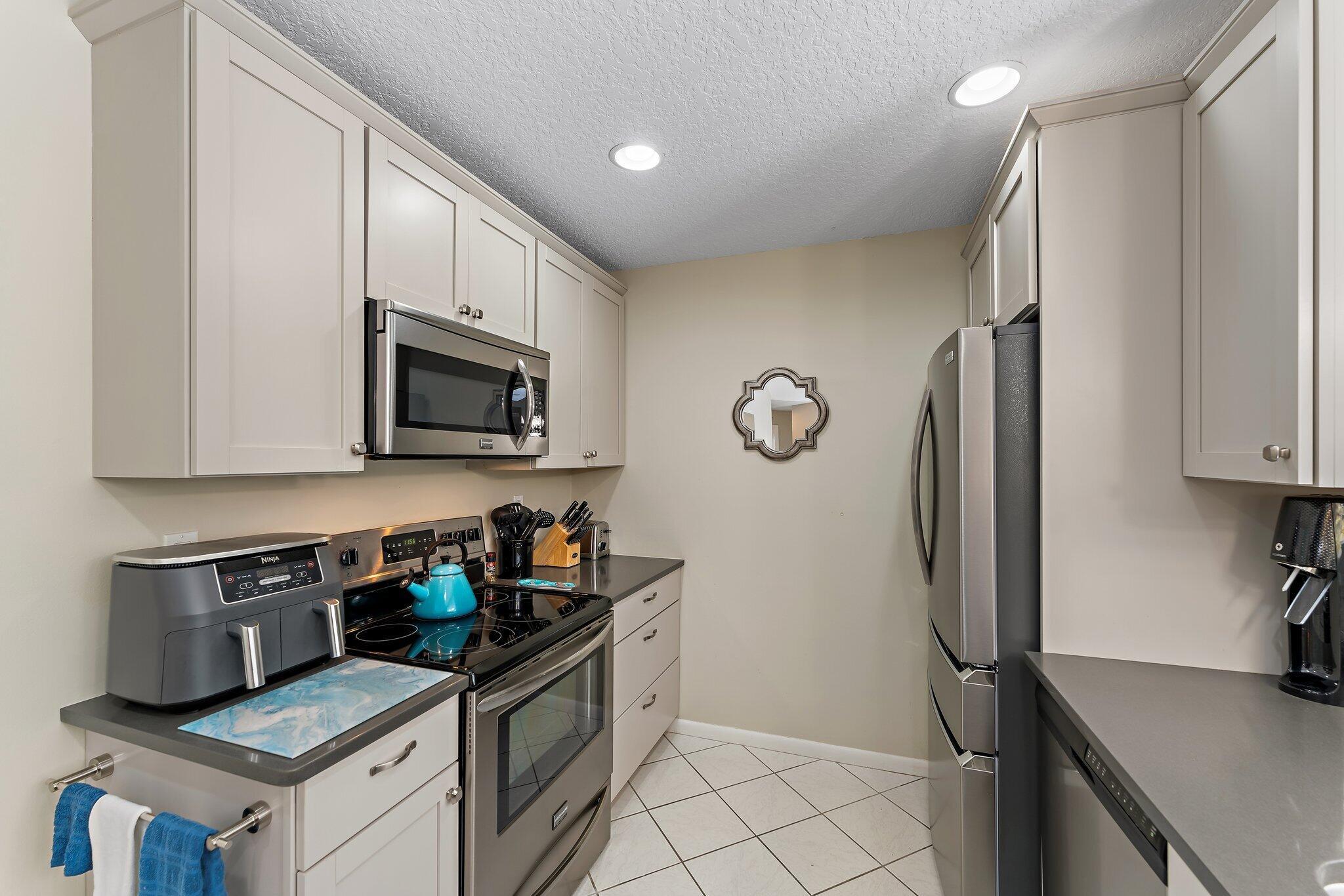 1127 E Seminole Ave #4b Jupiter, FL 33477