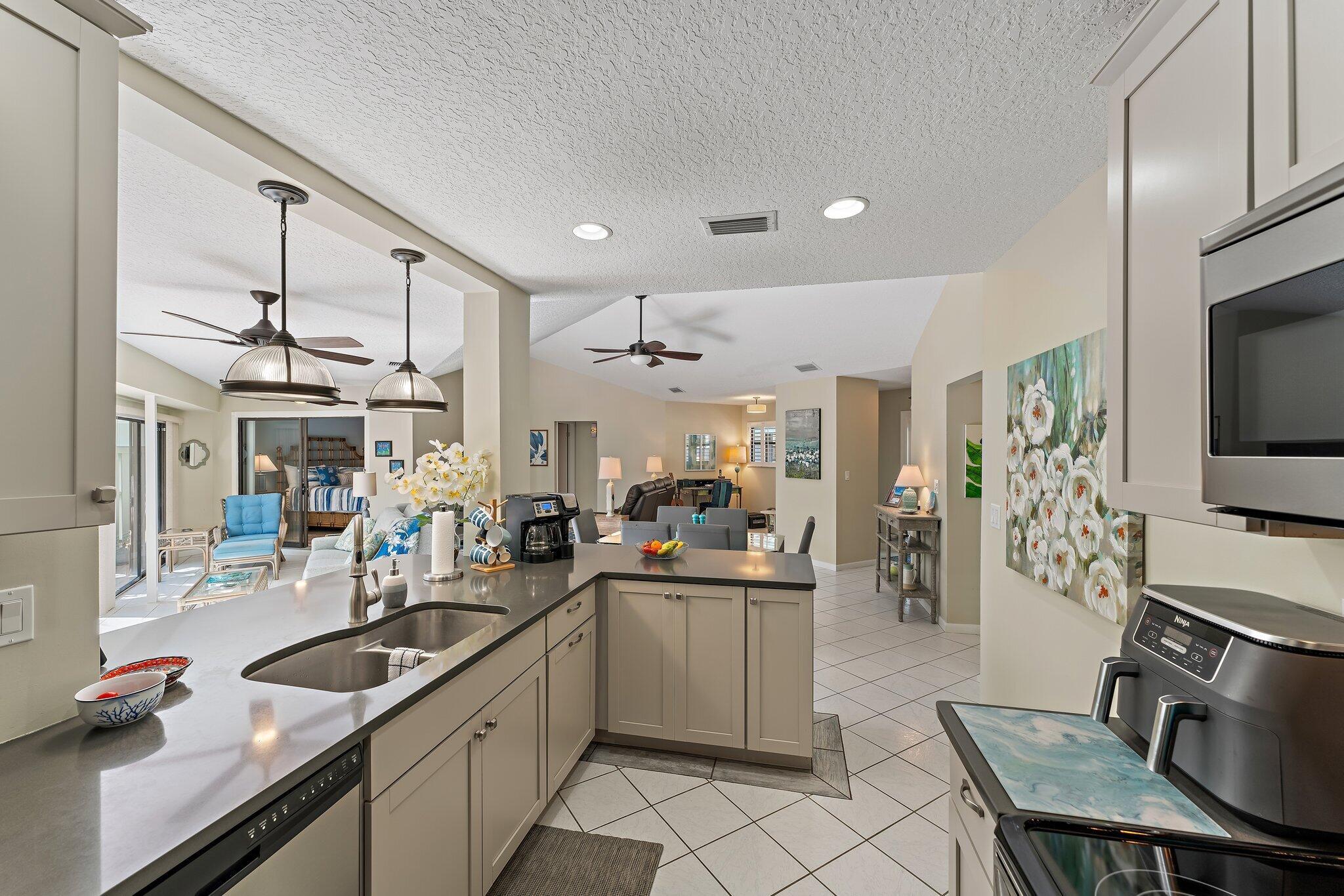 1127 E Seminole Ave #4b Jupiter, FL 33477