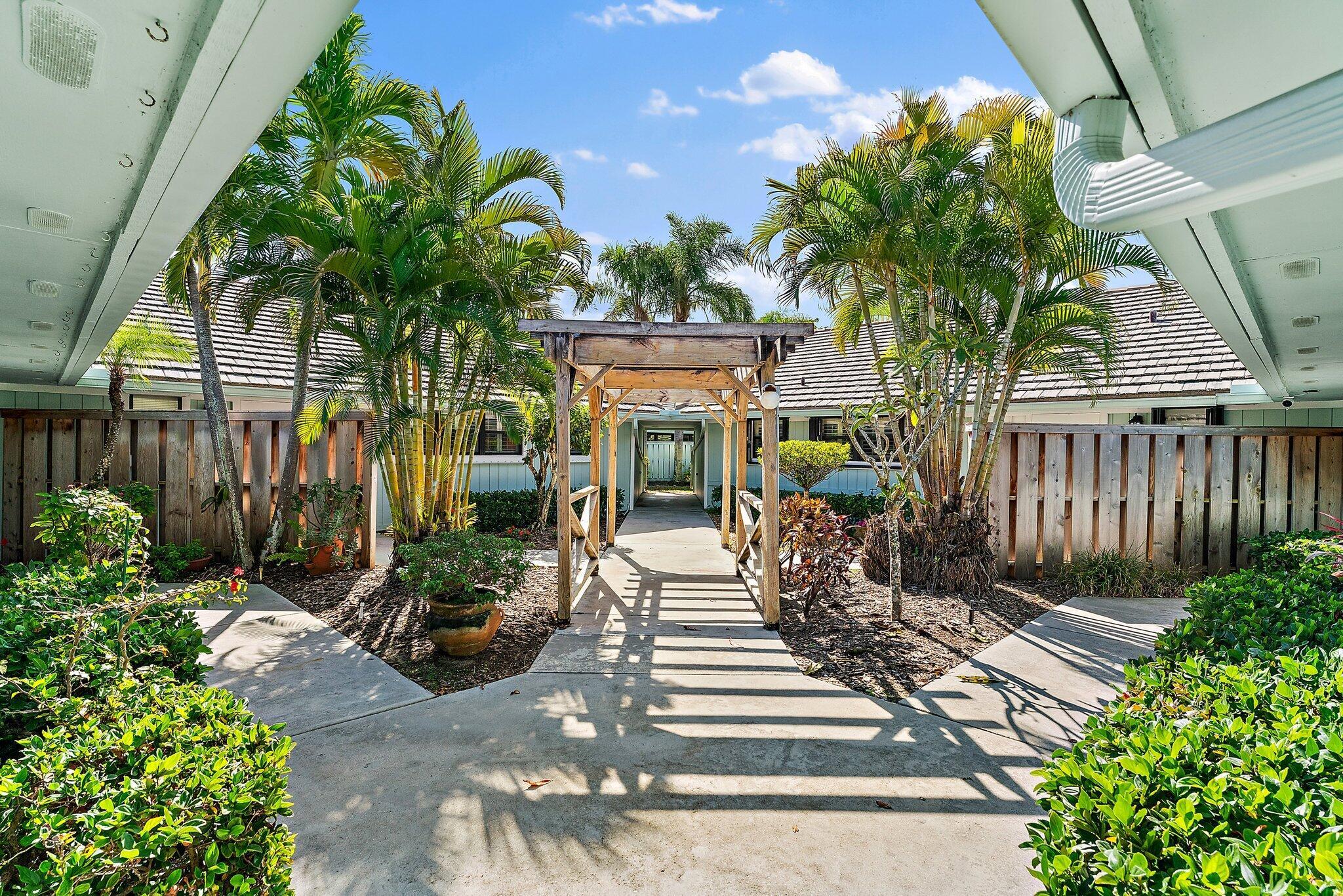 1127 E Seminole Ave #4b Jupiter, FL 33477