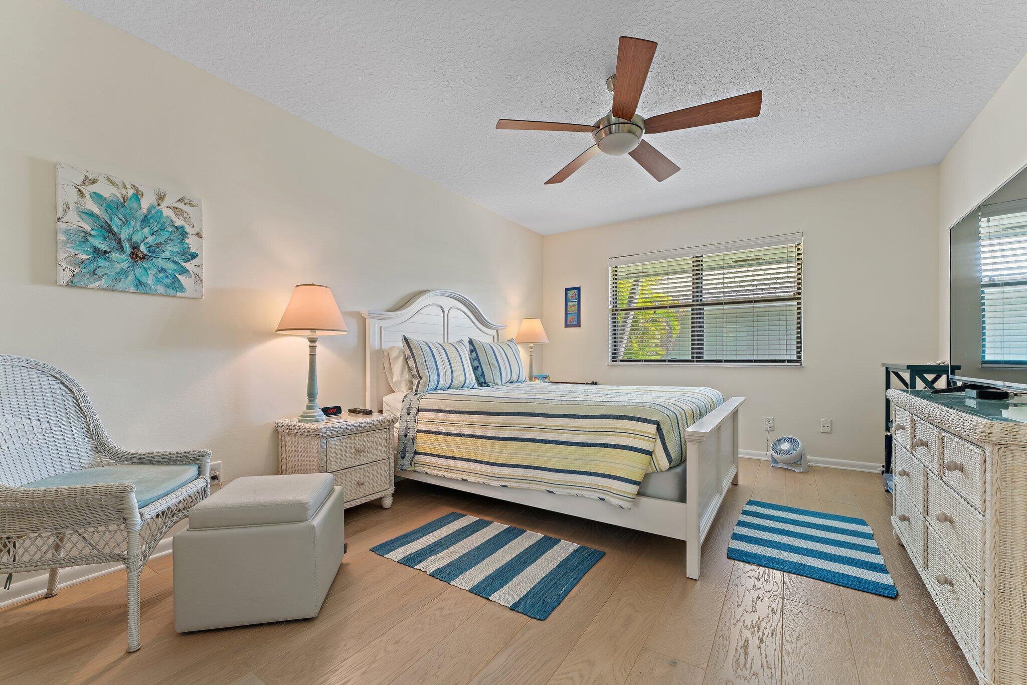 1127 E Seminole Ave #4b Jupiter, FL 33477