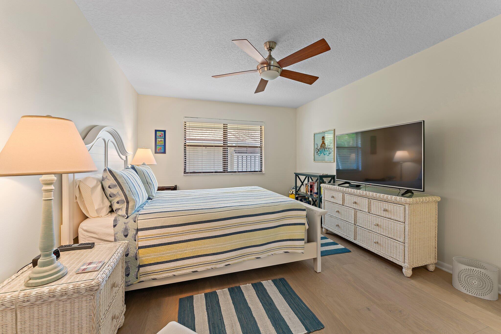 1127 E Seminole Ave #4b Jupiter, FL 33477