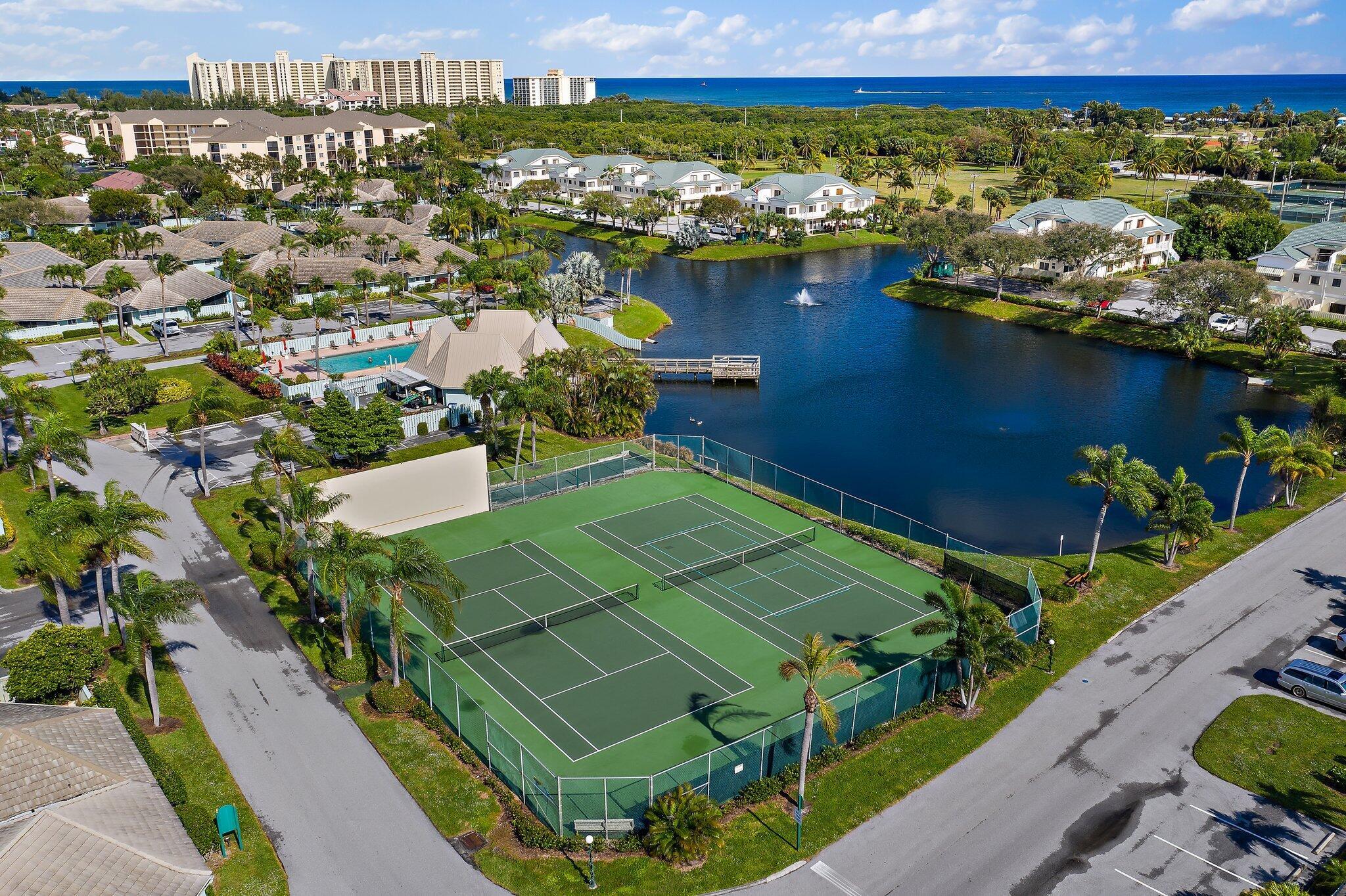 1127 E Seminole Ave #4b Jupiter, FL 33477
