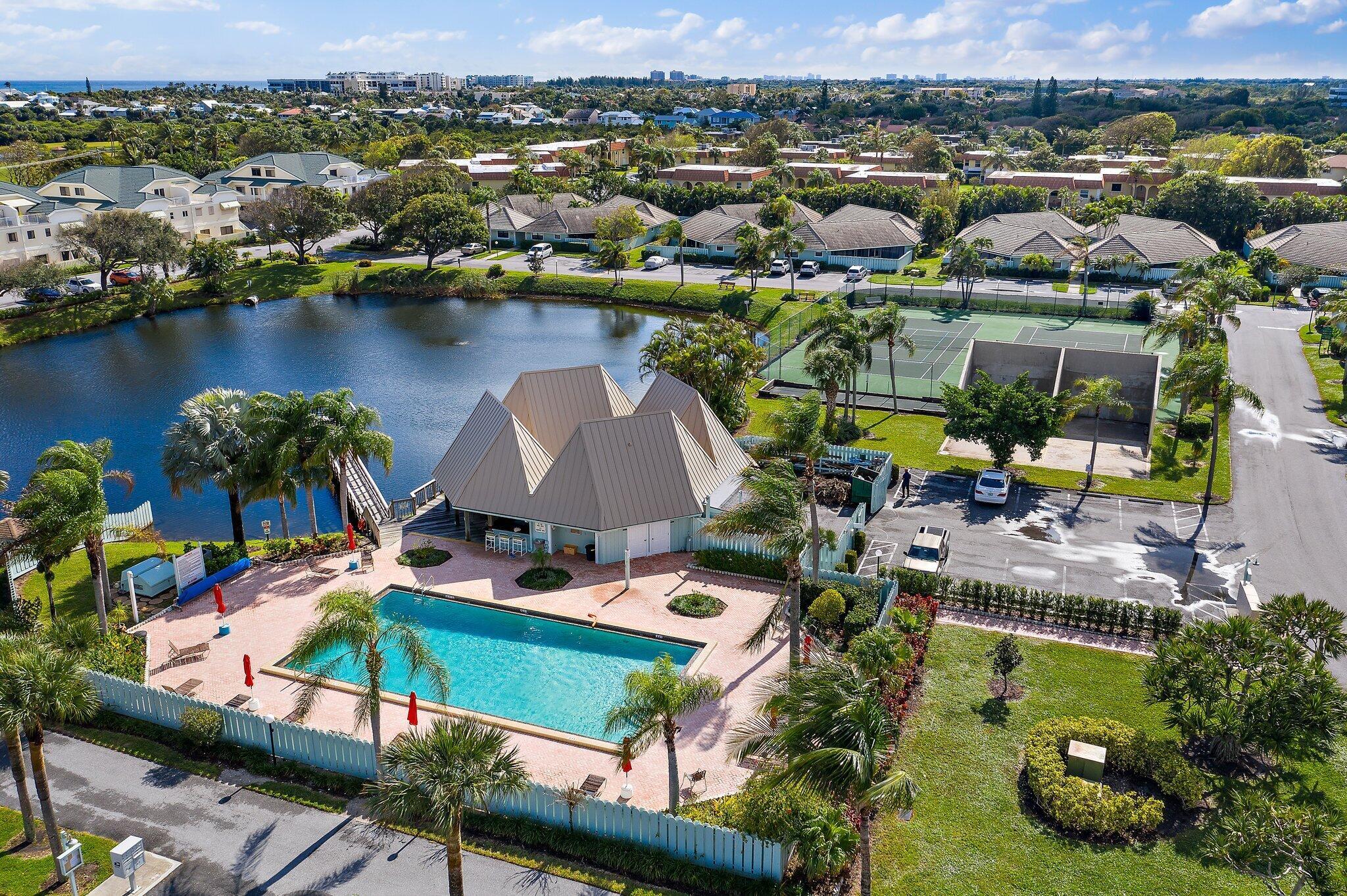 1127 E Seminole Ave #4b Jupiter, FL 33477