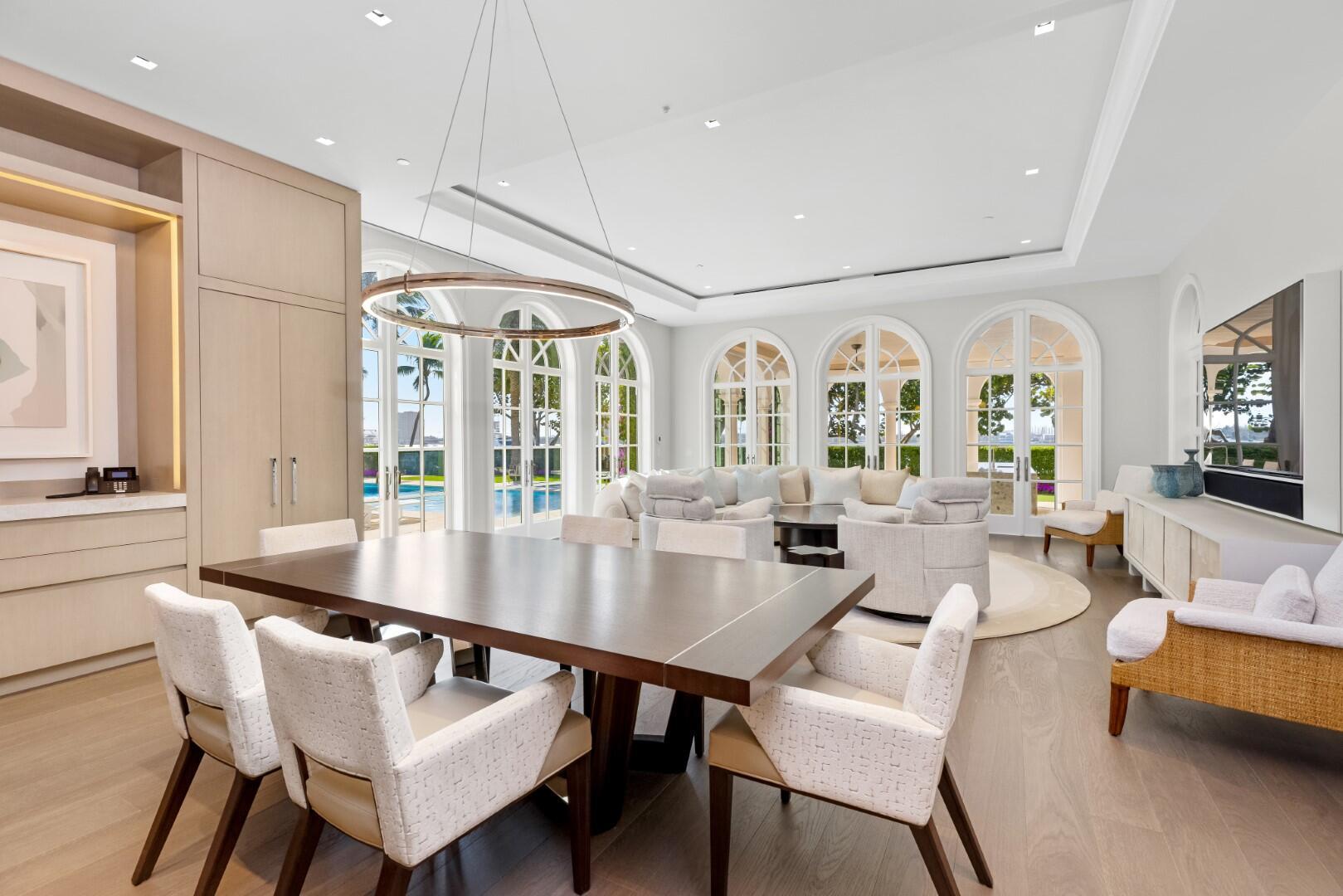 1350 N Lake Way Palm Beach, FL 33480 1350 N Lake Way Palm Beach, FL 33480