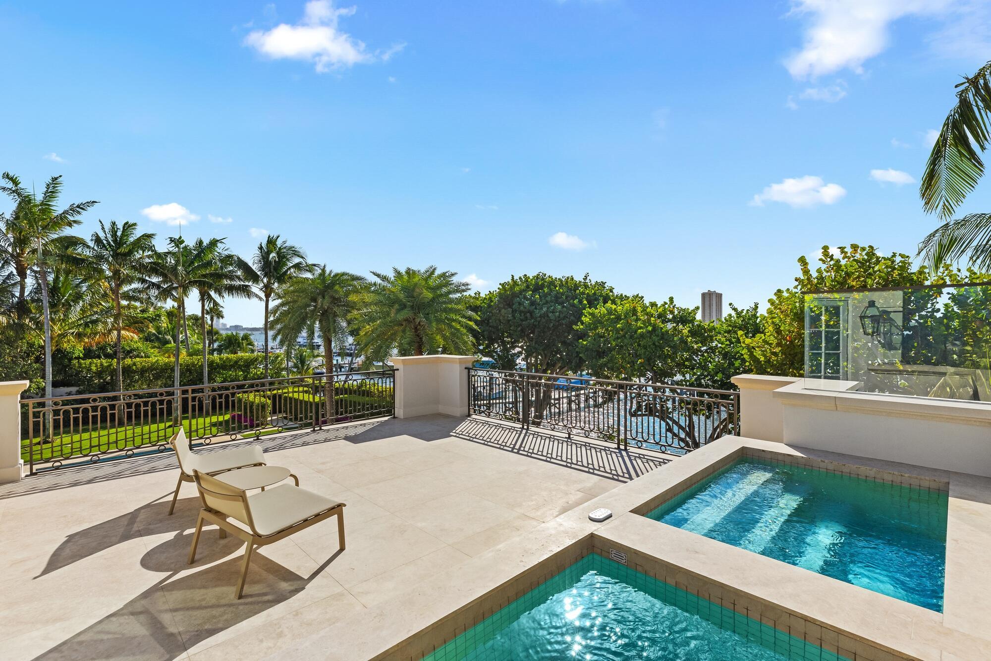 1350 N Lake Way Palm Beach, FL 33480 1350 N Lake Way Palm Beach, FL 33480