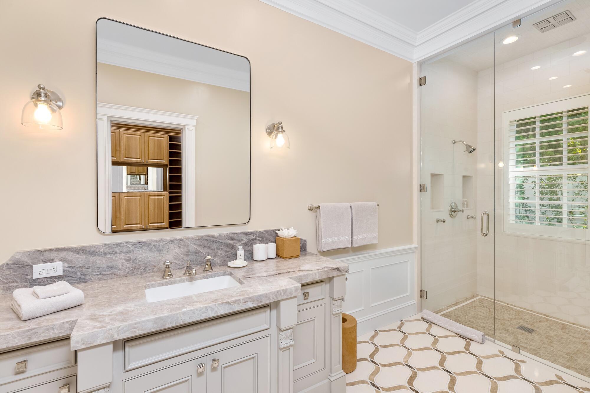 1350 N Lake Way Palm Beach, FL 33480 1350 N Lake Way Palm Beach, FL 33480