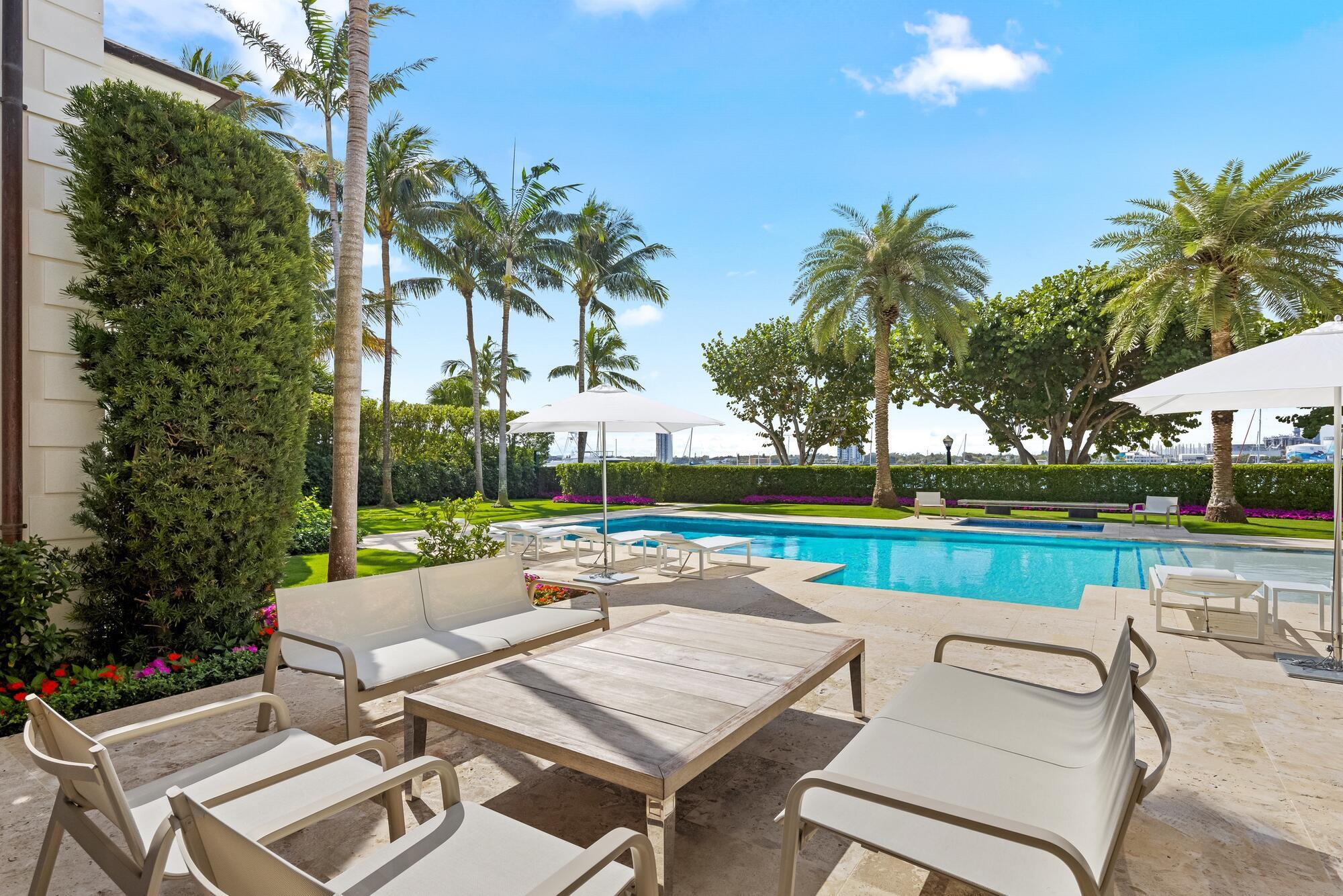 1350 N Lake Way Palm Beach, FL 33480 1350 N Lake Way Palm Beach, FL 33480