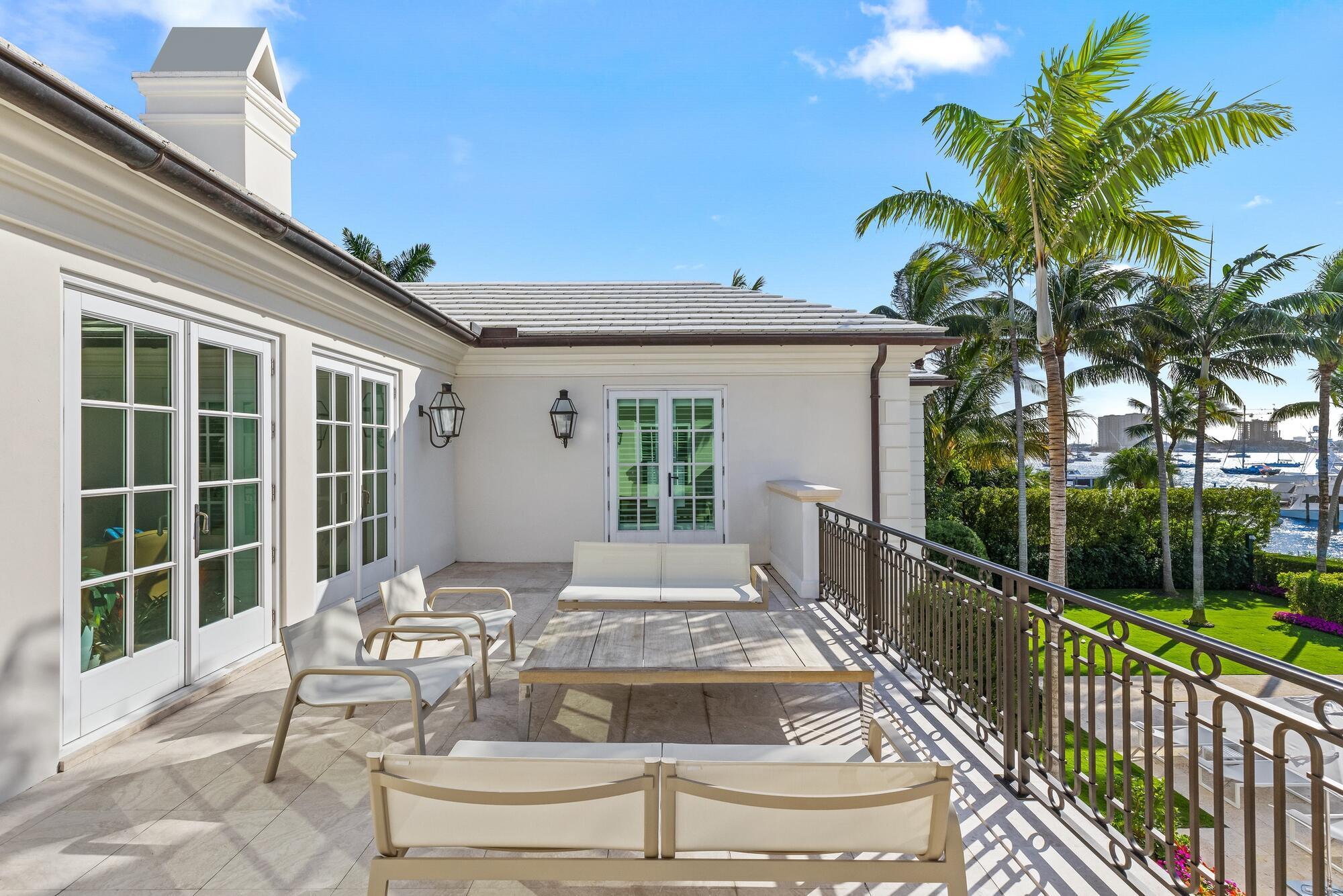 1350 N Lake Way Palm Beach, FL 33480