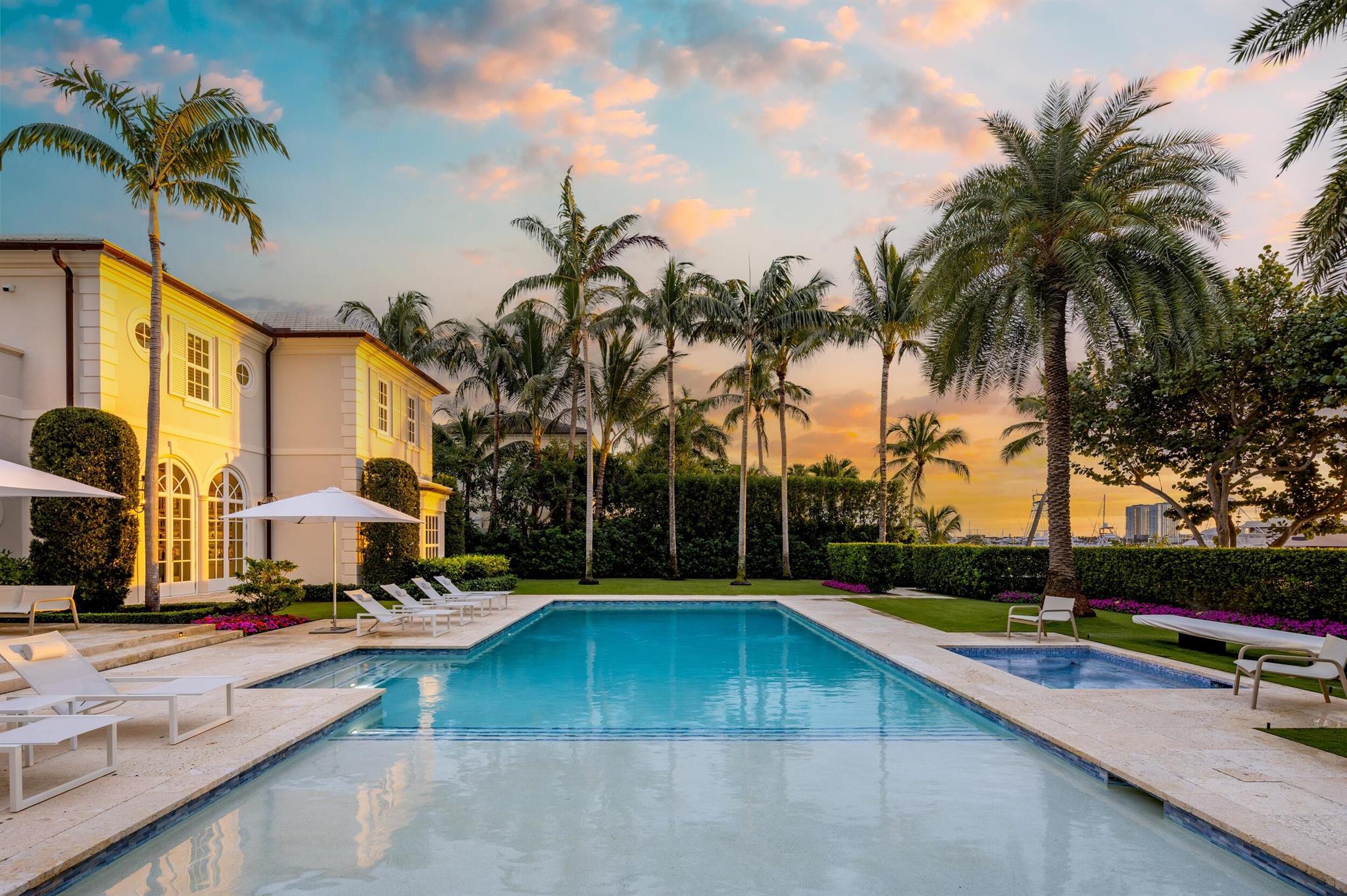 1350 N Lake Way Palm Beach, FL 33480