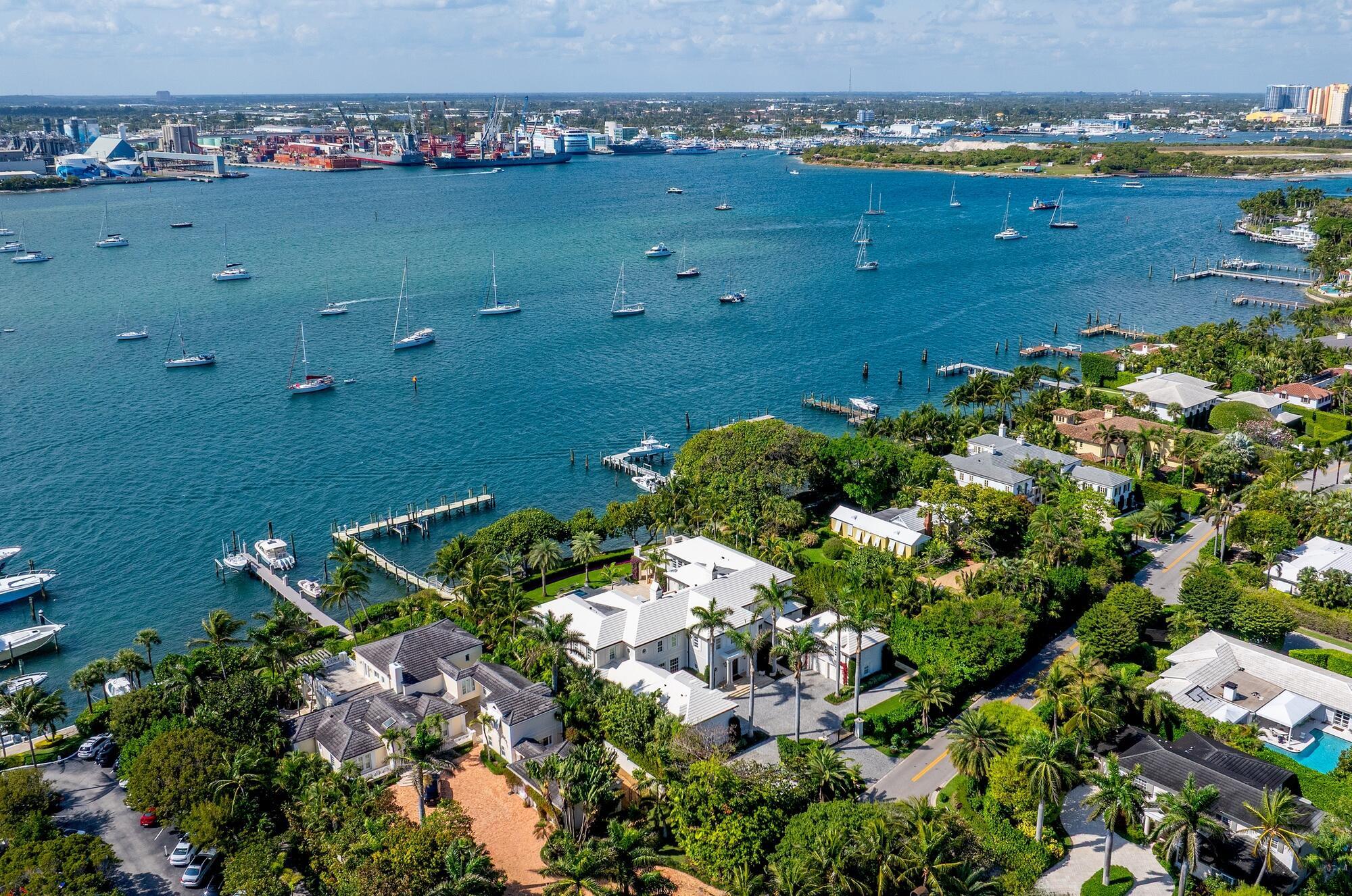 1350 N Lake Way Palm Beach, FL 33480